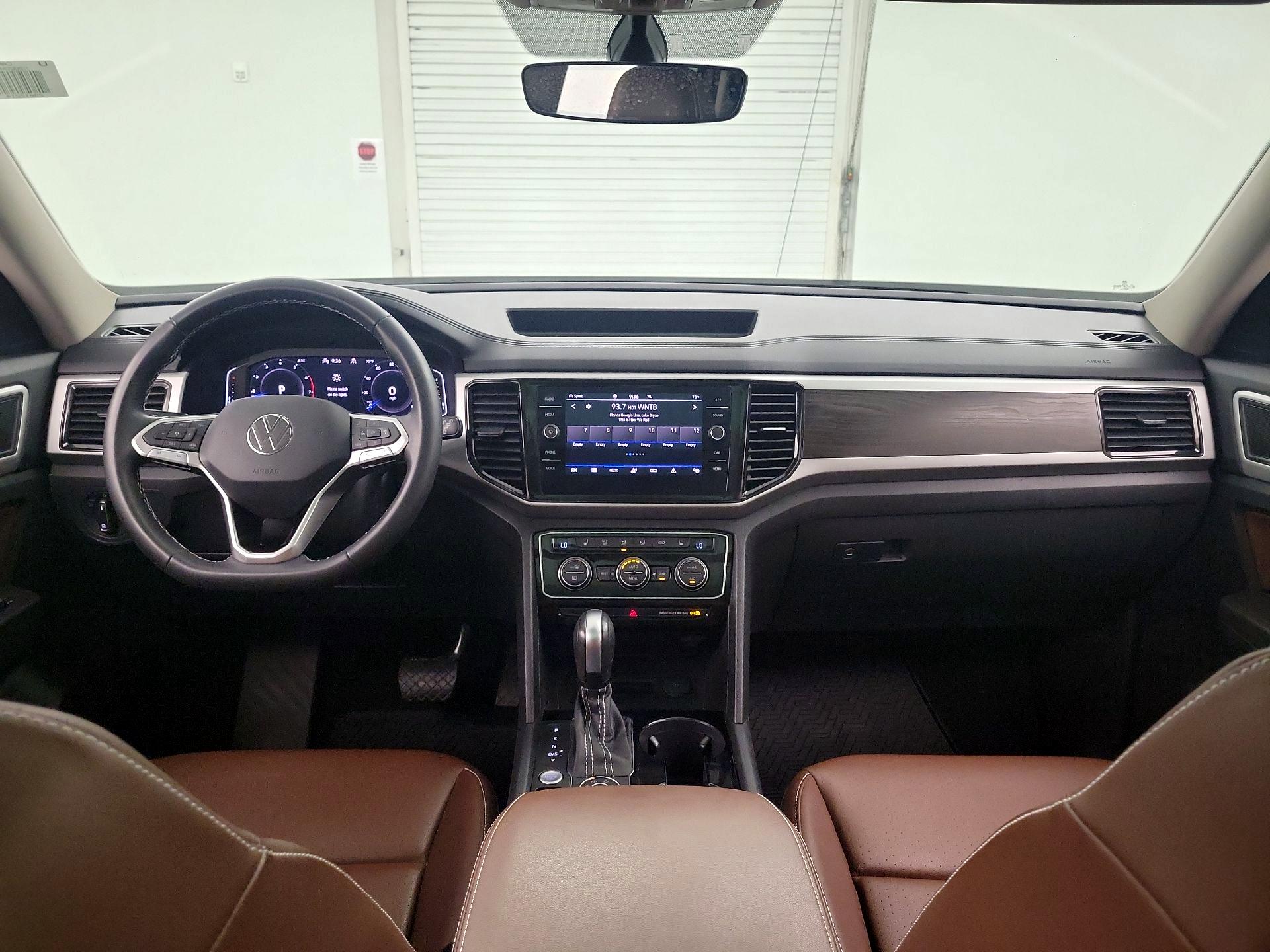 Thumbnail: 2023 Volkswagen Atlas - 9