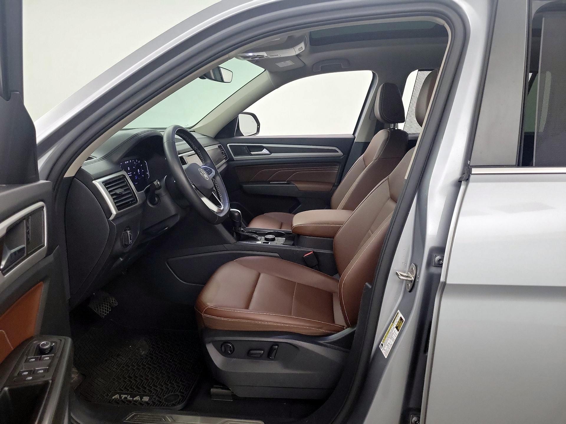 Thumbnail: 2023 Volkswagen Atlas - 11