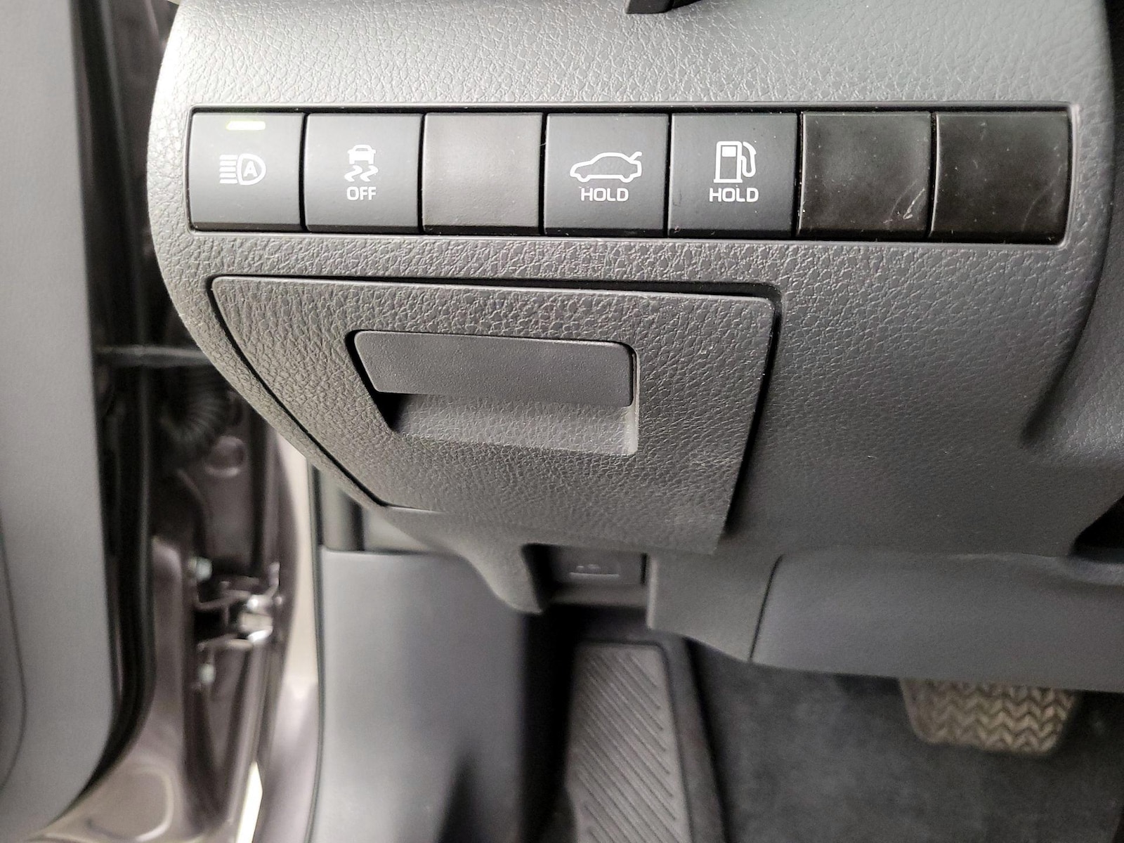 2024 Toyota Camry SE - Photo 14