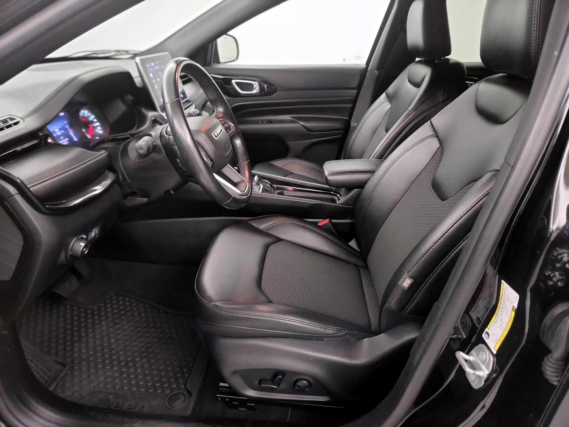 Thumbnail: 2022 Jeep Compass - 11