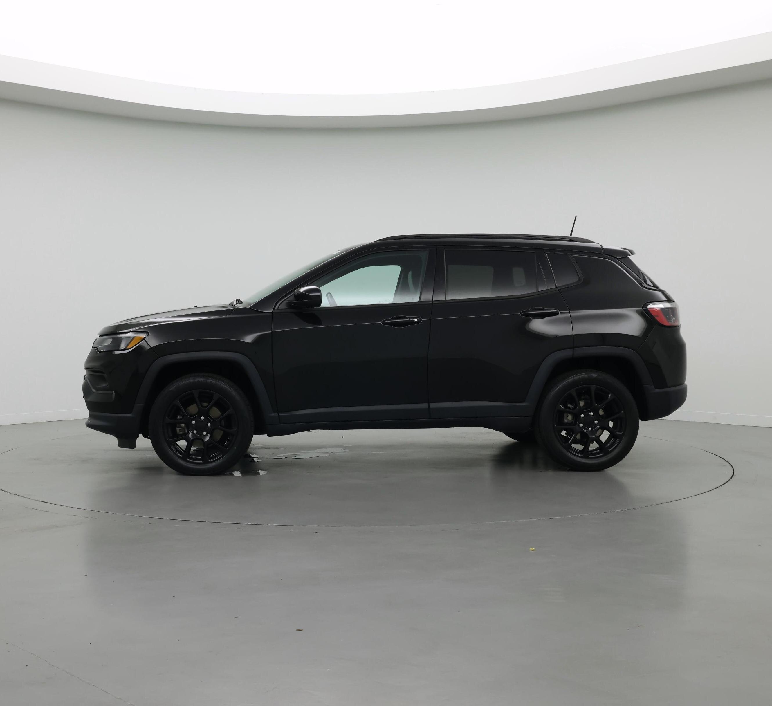 Thumbnail: 2022 Jeep Compass - 3