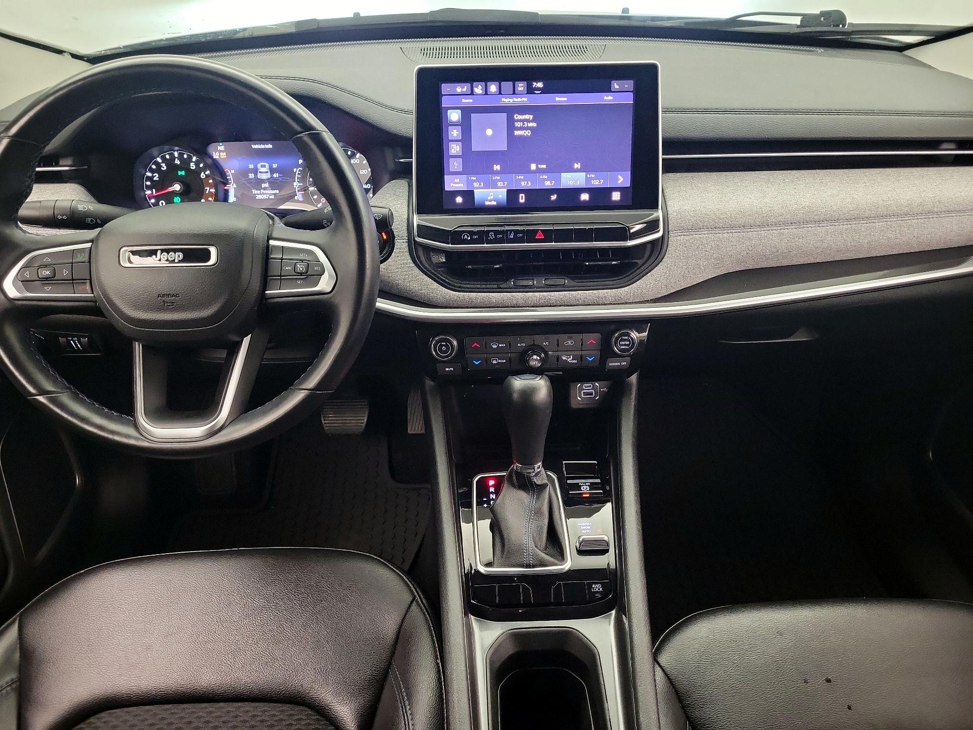 Thumbnail: 2022 Jeep Compass - 9