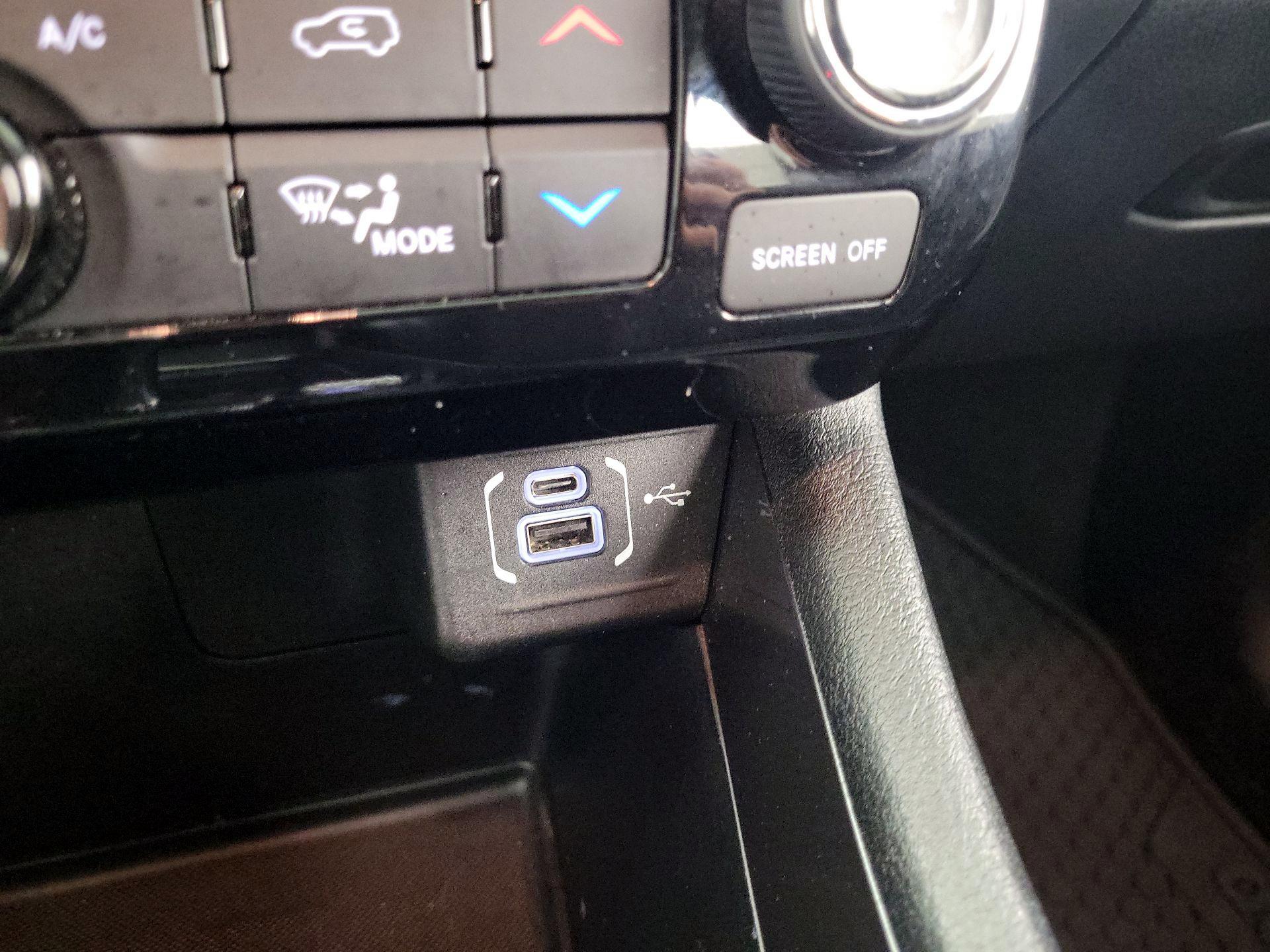 Thumbnail: 2022 Jeep Compass - 18