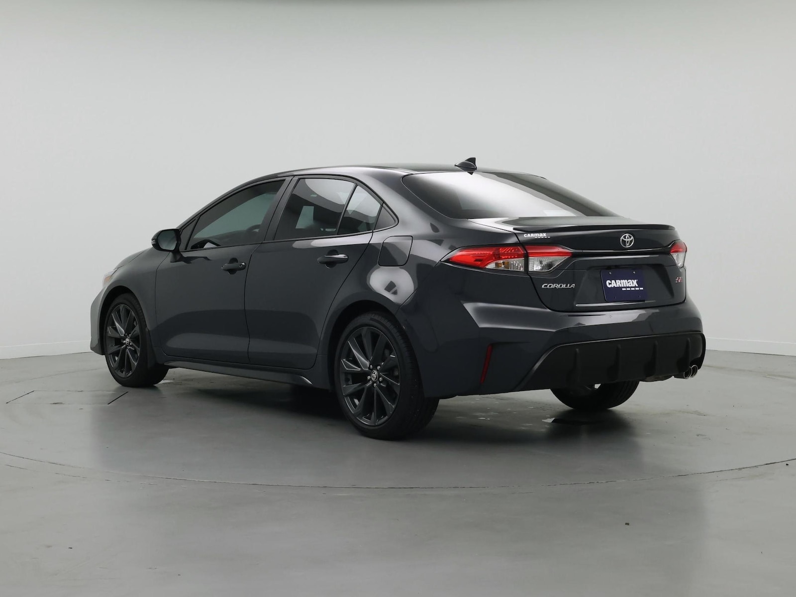 2025 Toyota Corolla SE - Photo 3