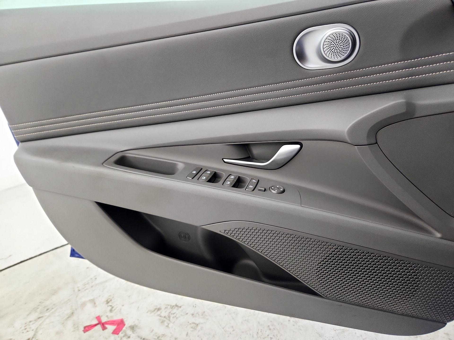 Thumbnail: 2024 Hyundai Elantra - 12