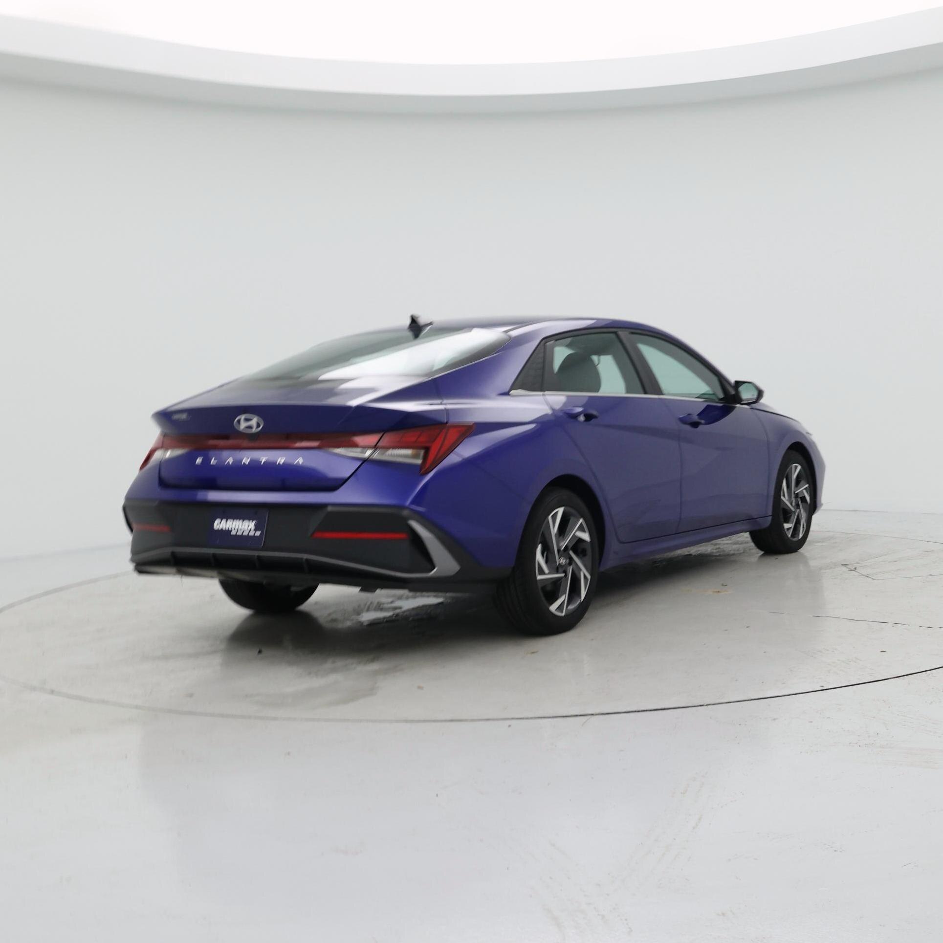 Thumbnail: 2024 Hyundai Elantra - 8
