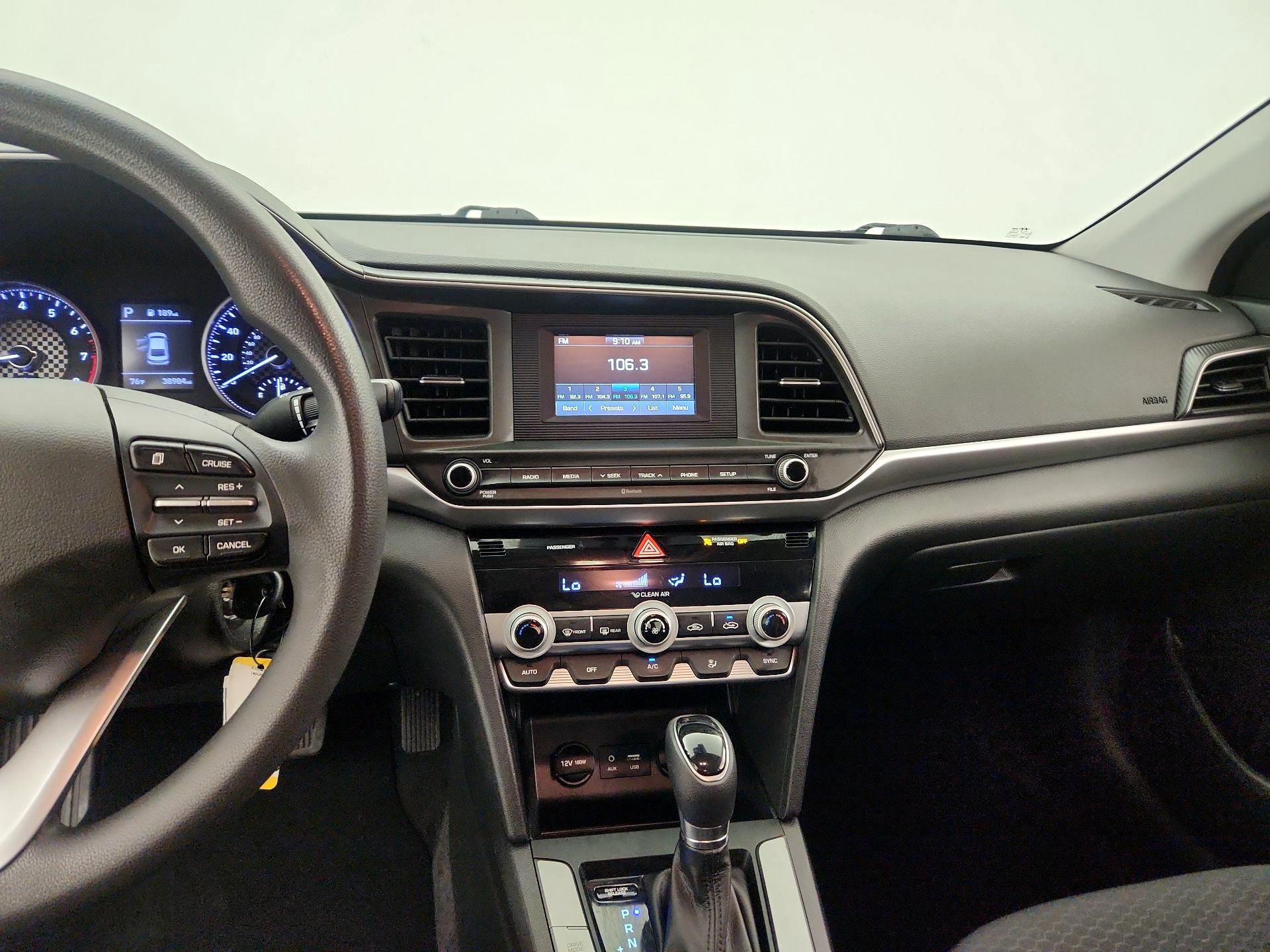Thumbnail: 2020 Hyundai Elantra - 9
