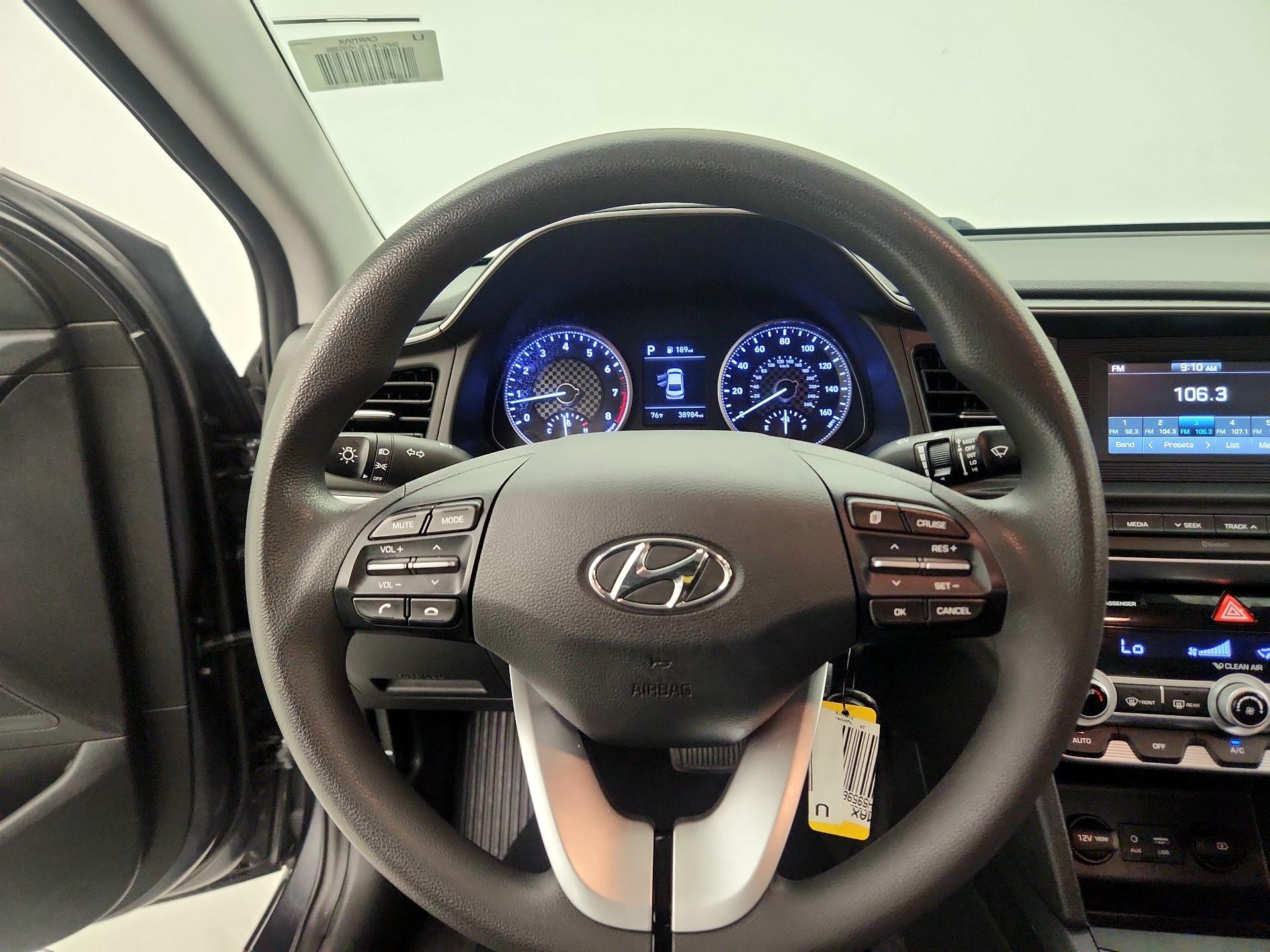 Thumbnail: 2020 Hyundai Elantra - 10