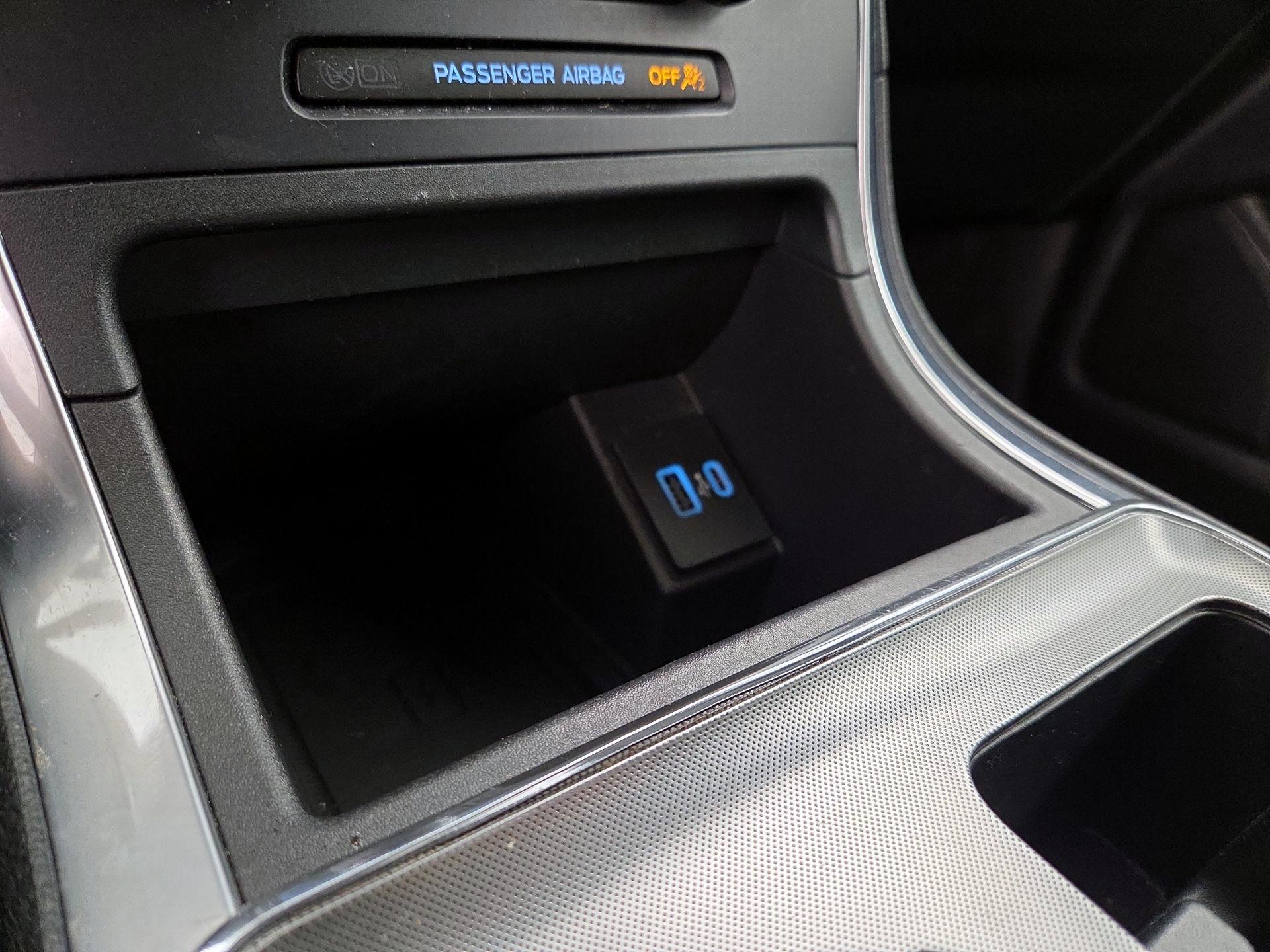 Thumbnail: 2022 Ford Edge - 18