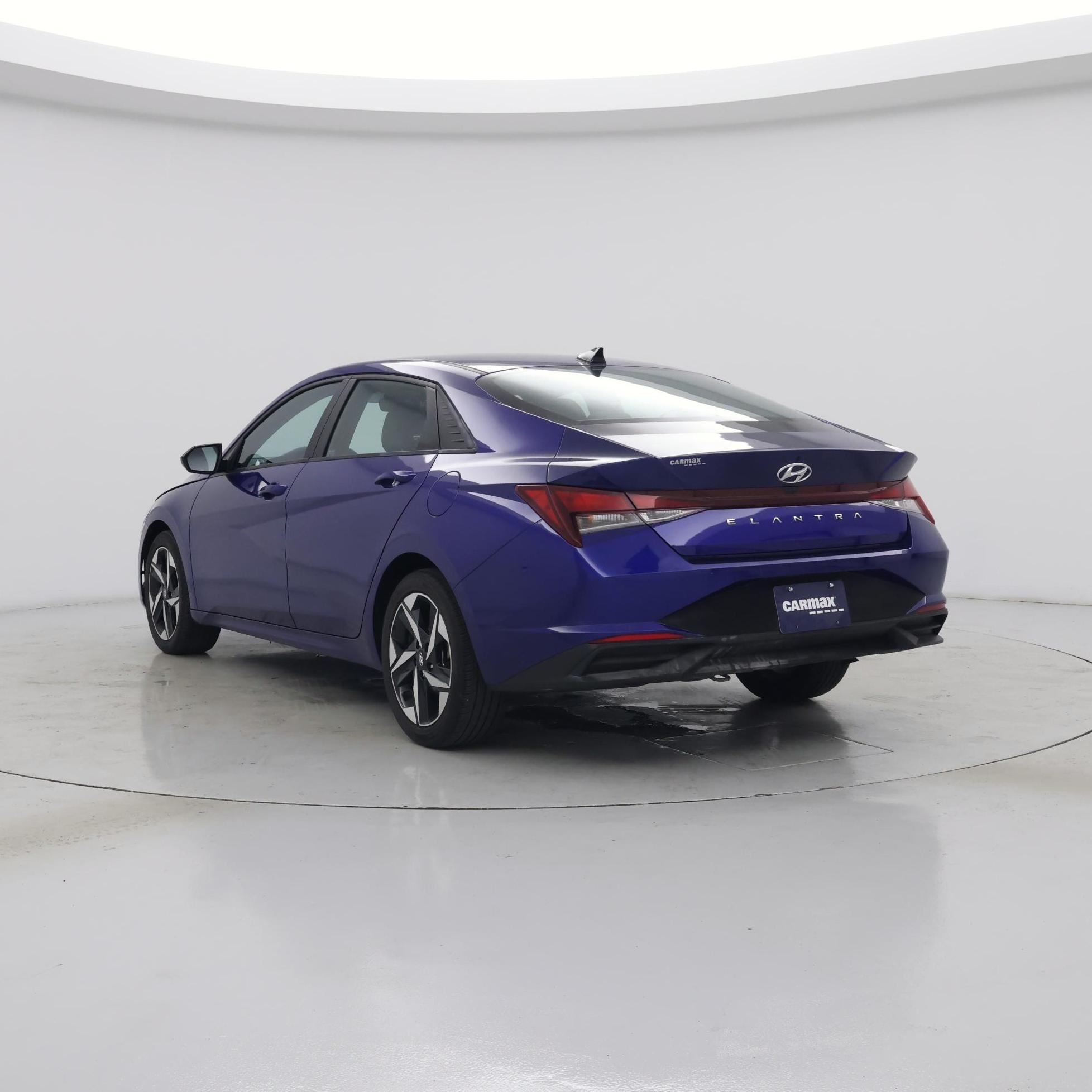 Thumbnail: 2023 Hyundai Elantra - 2