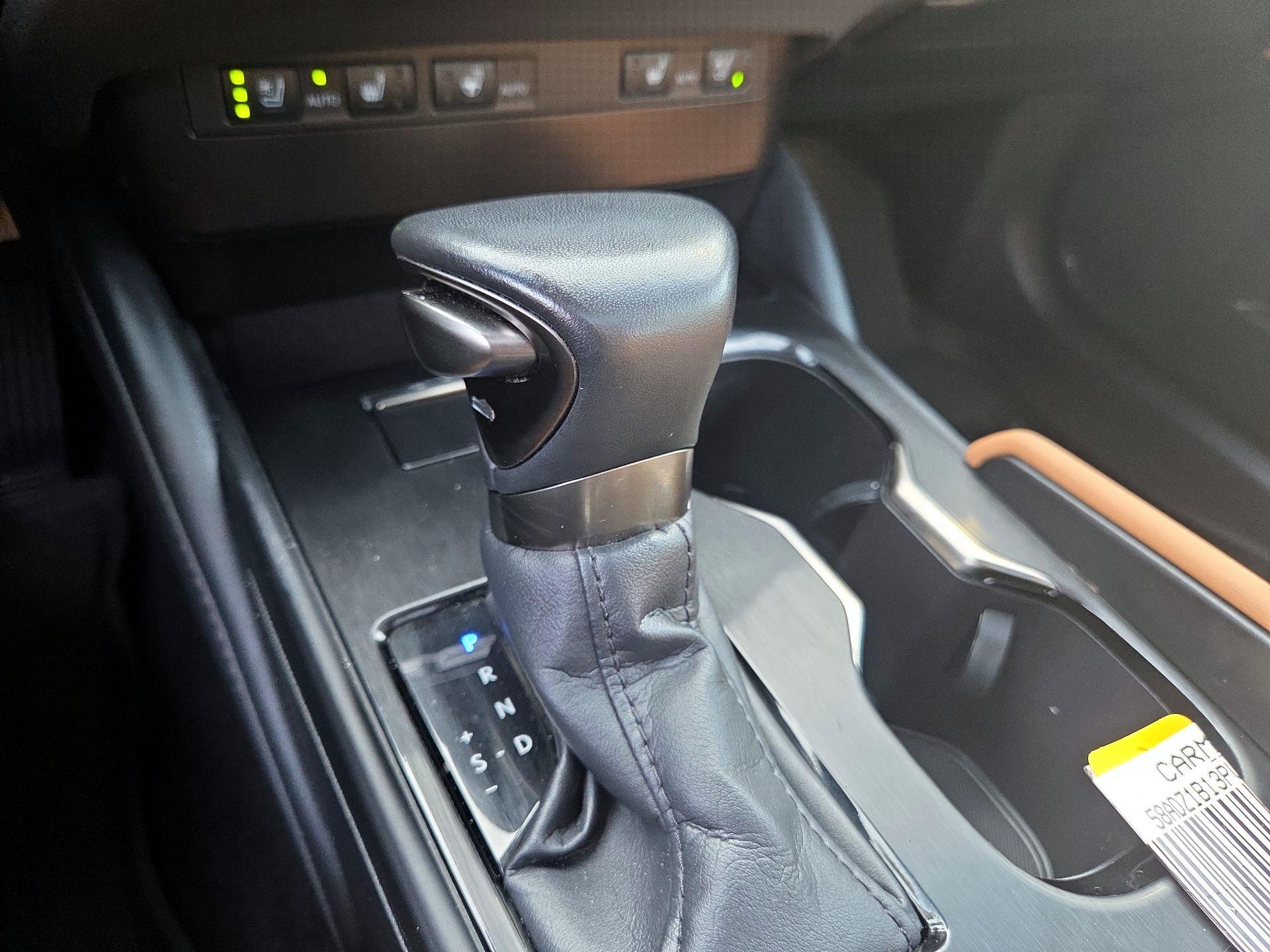 Thumbnail: 2023 Lexus ES - 16