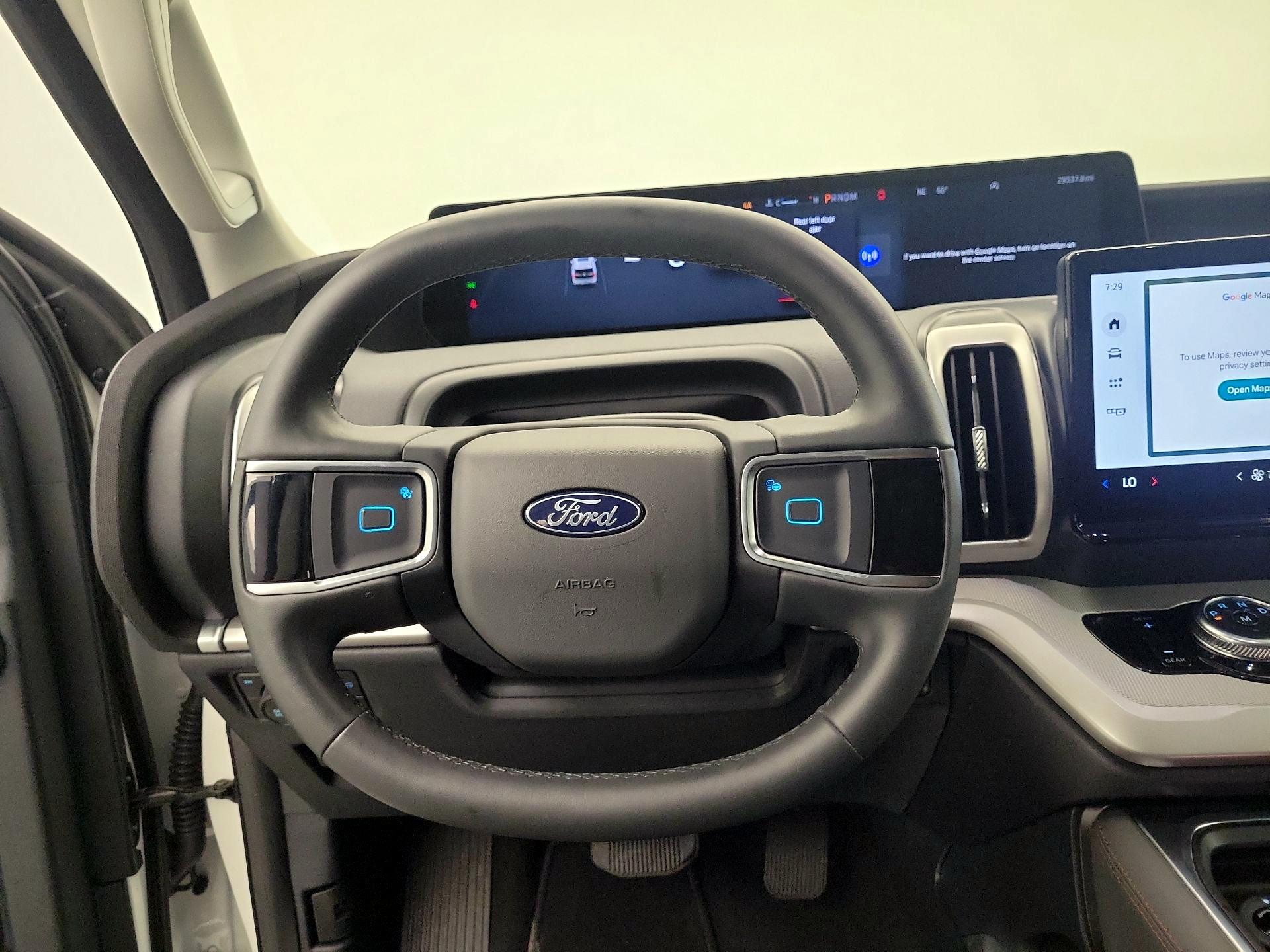 Thumbnail: 2025 Ford Expedition - 10