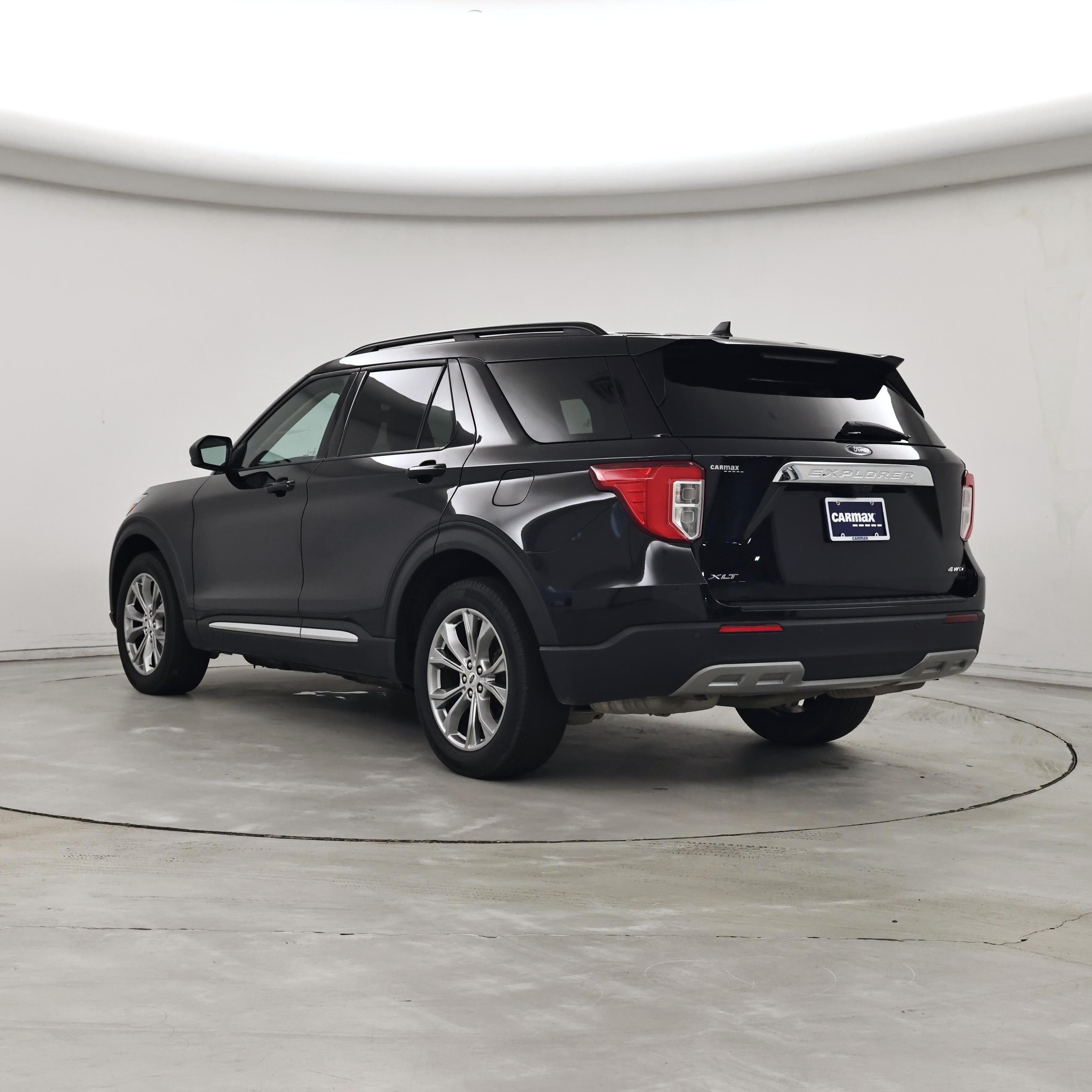Thumbnail: 2022 Ford Explorer - 2
