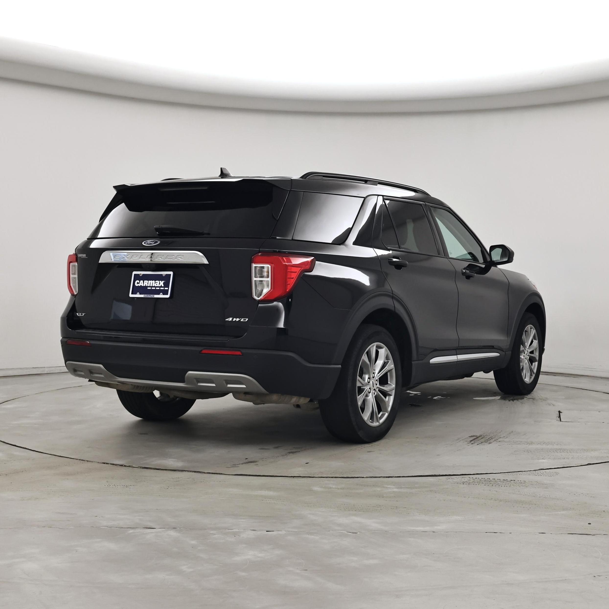 Thumbnail: 2022 Ford Explorer - 8