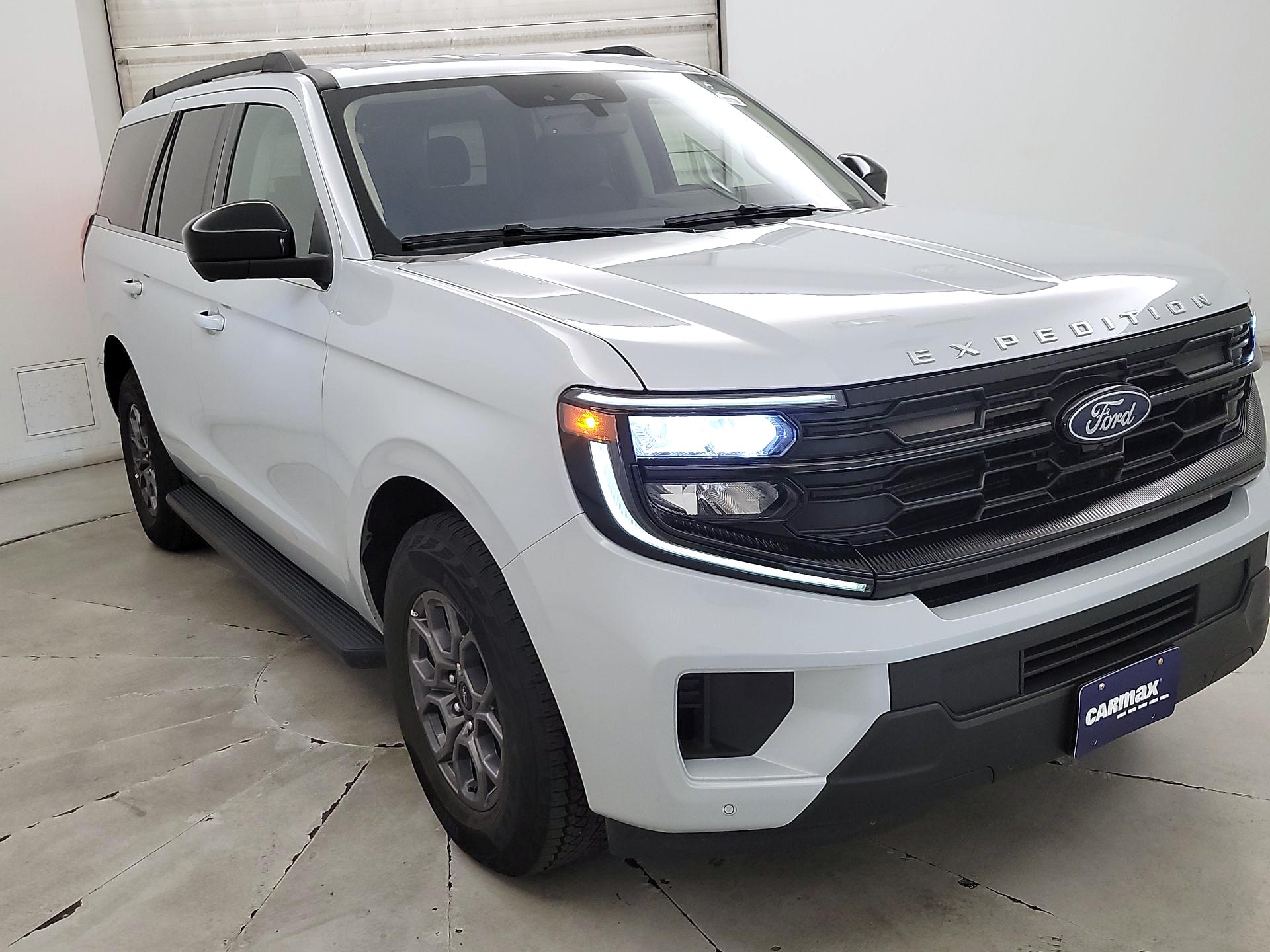 Thumbnail: 2025 Ford Expedition - 1