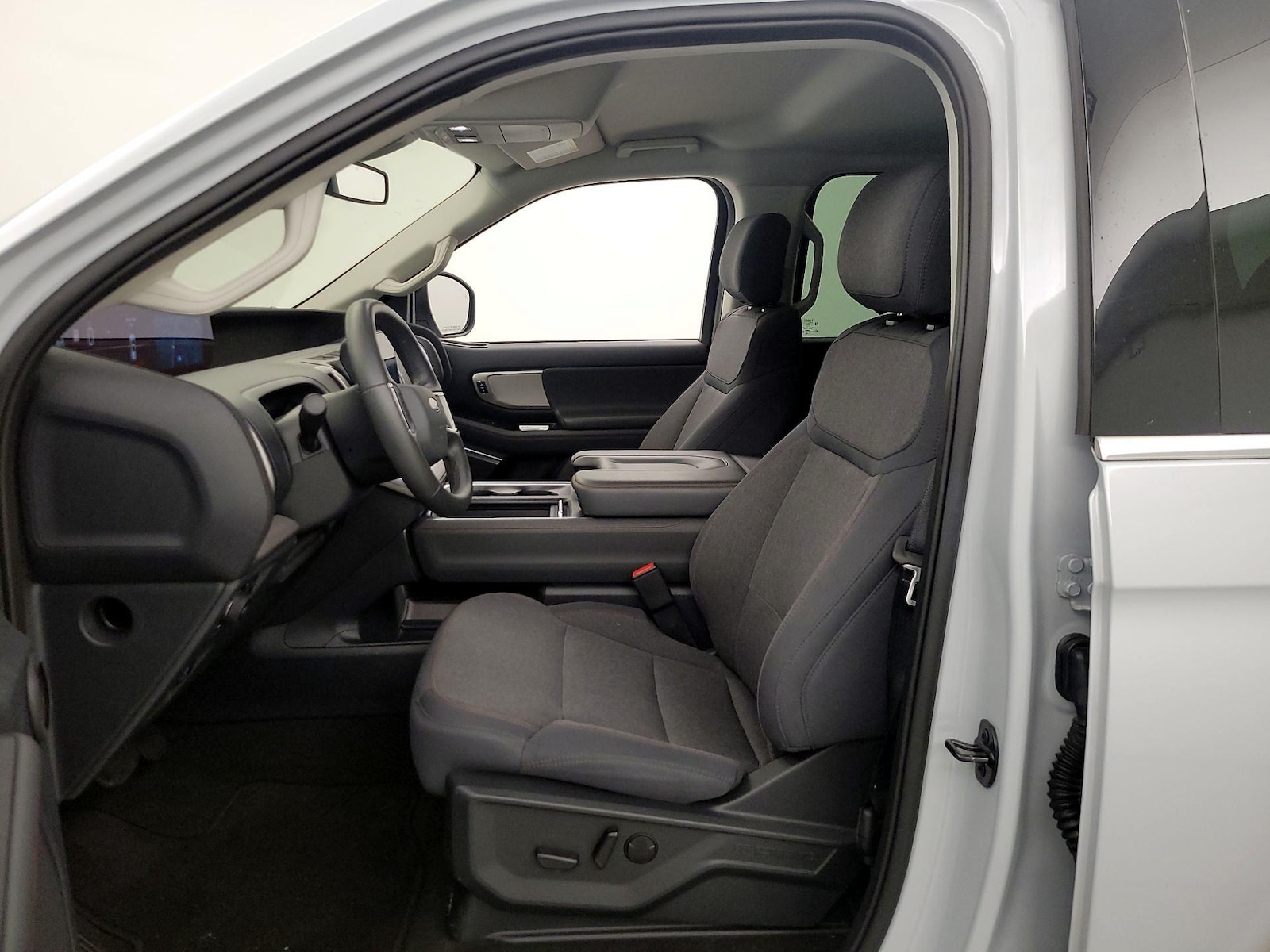 2025 Ford Expedition Active - Photo 10