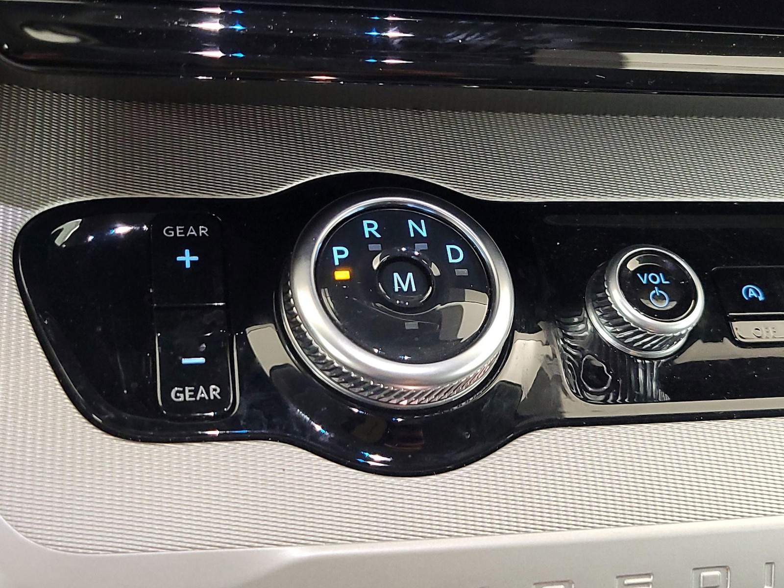 2025 Ford Expedition Active - Photo 17