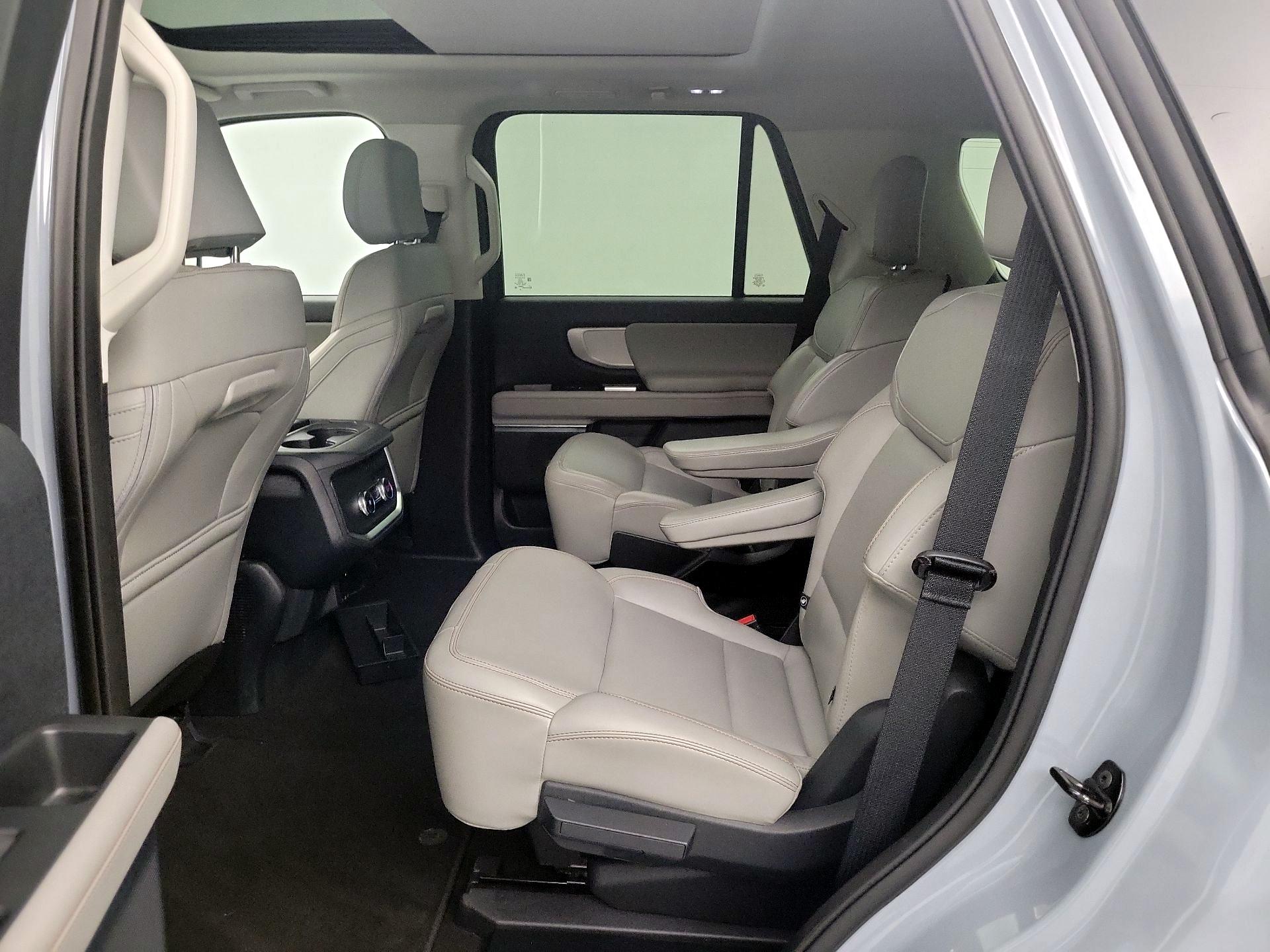 Thumbnail: 2025 Ford Expedition - 20