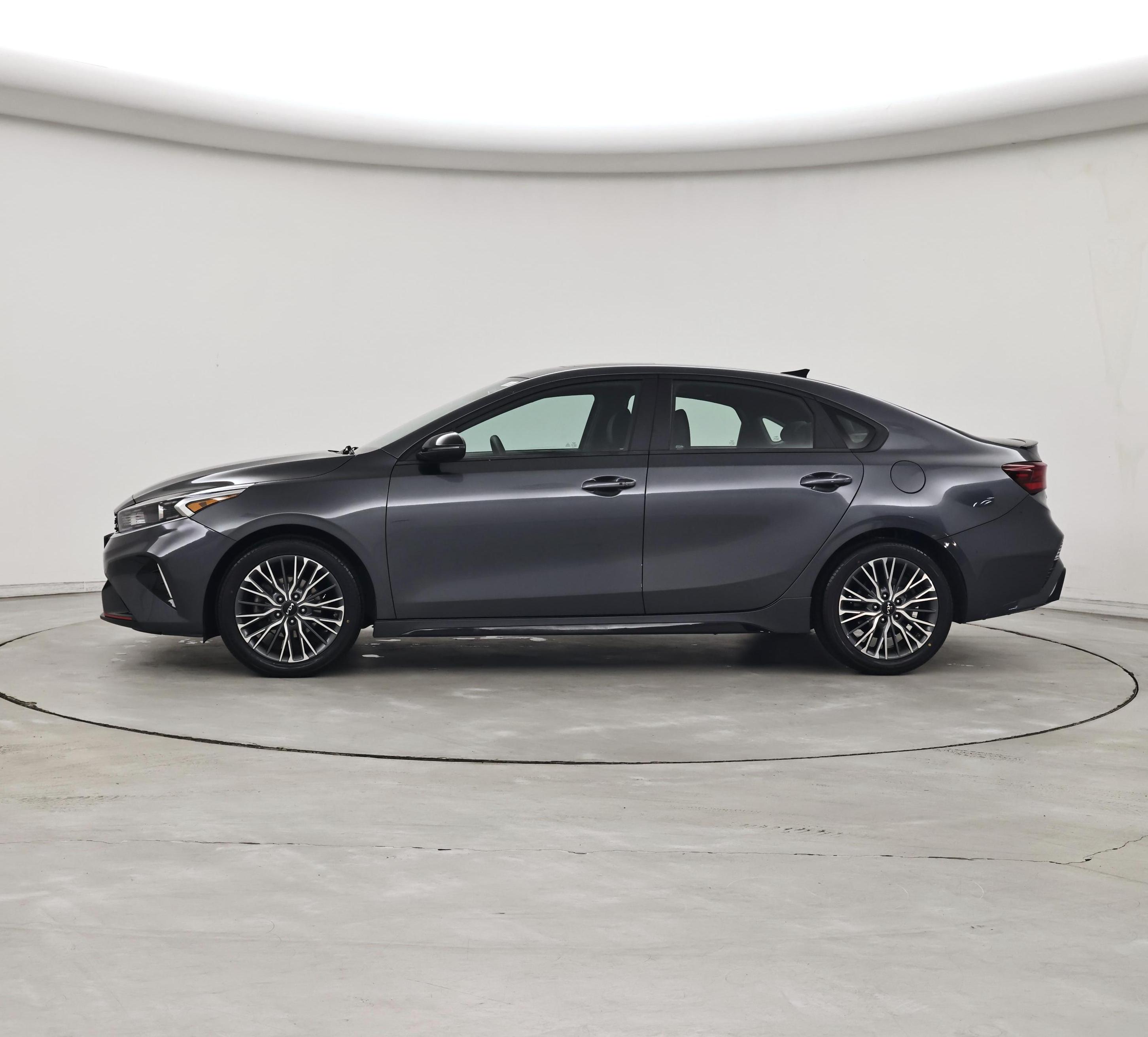 Thumbnail: 2024 Kia Forte - 3