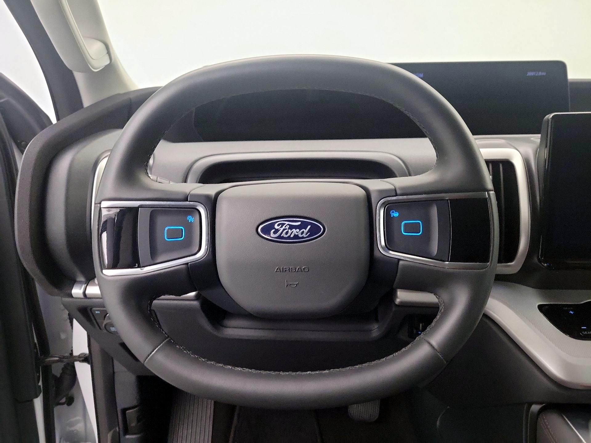 Thumbnail: 2025 Ford Expedition - 10