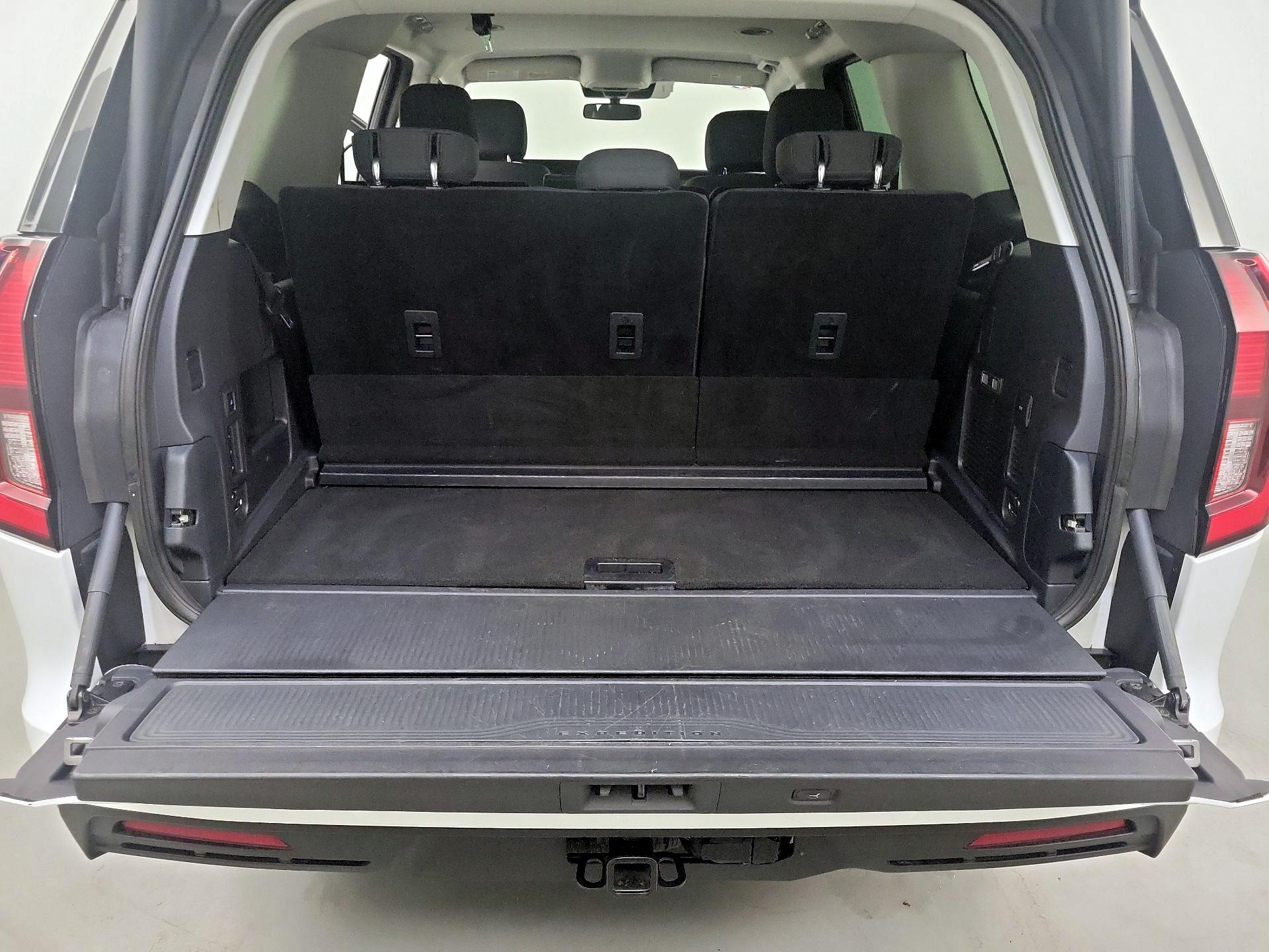 Thumbnail: 2025 Ford Expedition - 19