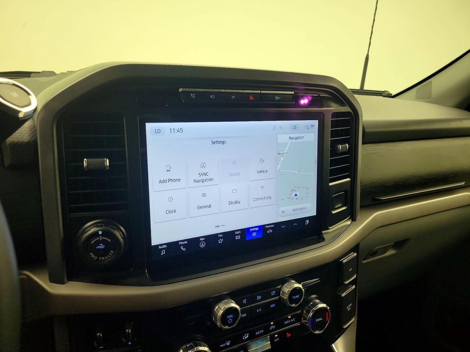 2024 Ford F-150 XLT - Photo 17