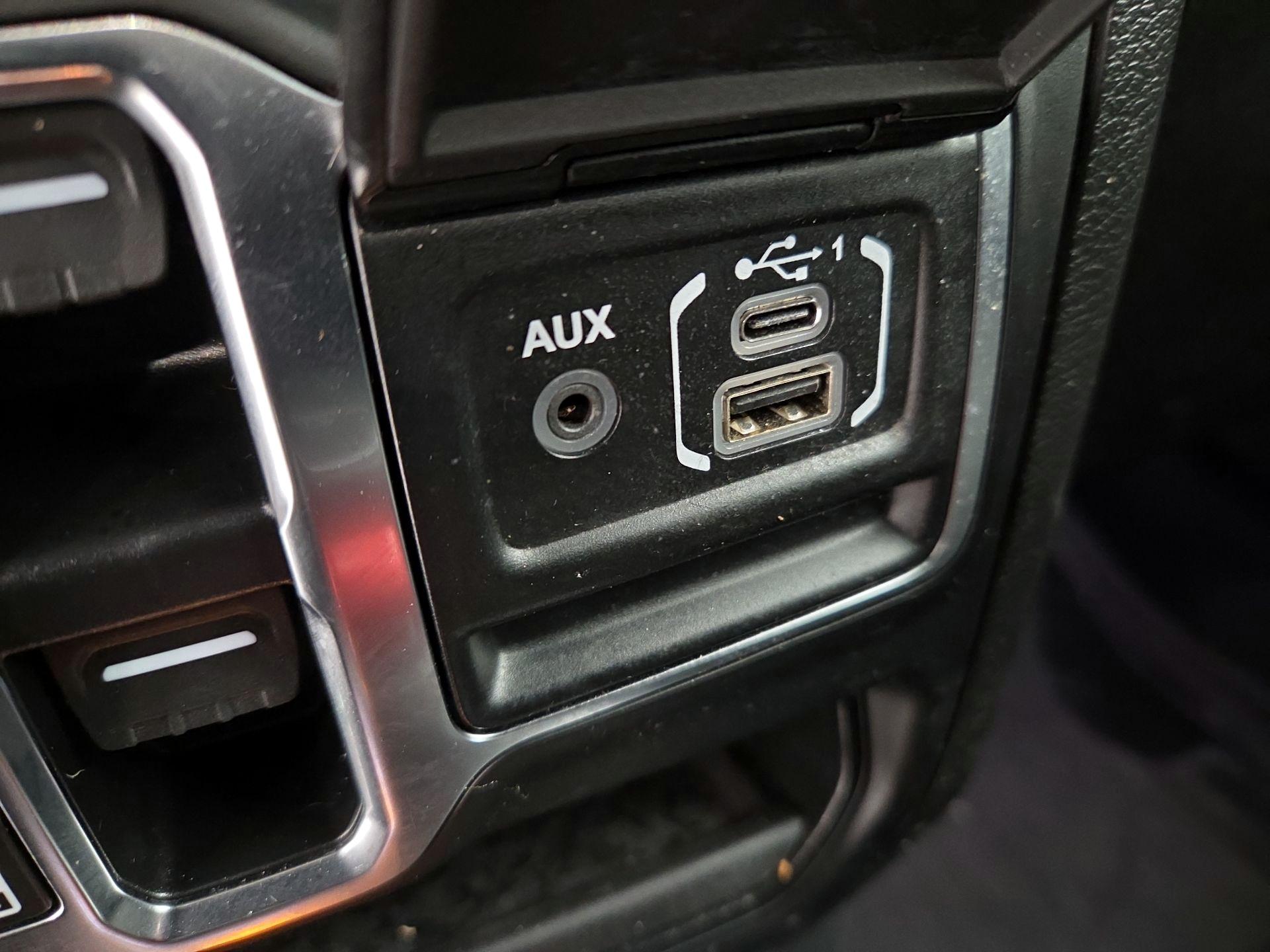 Thumbnail: 2020 Jeep Gladiator - 18