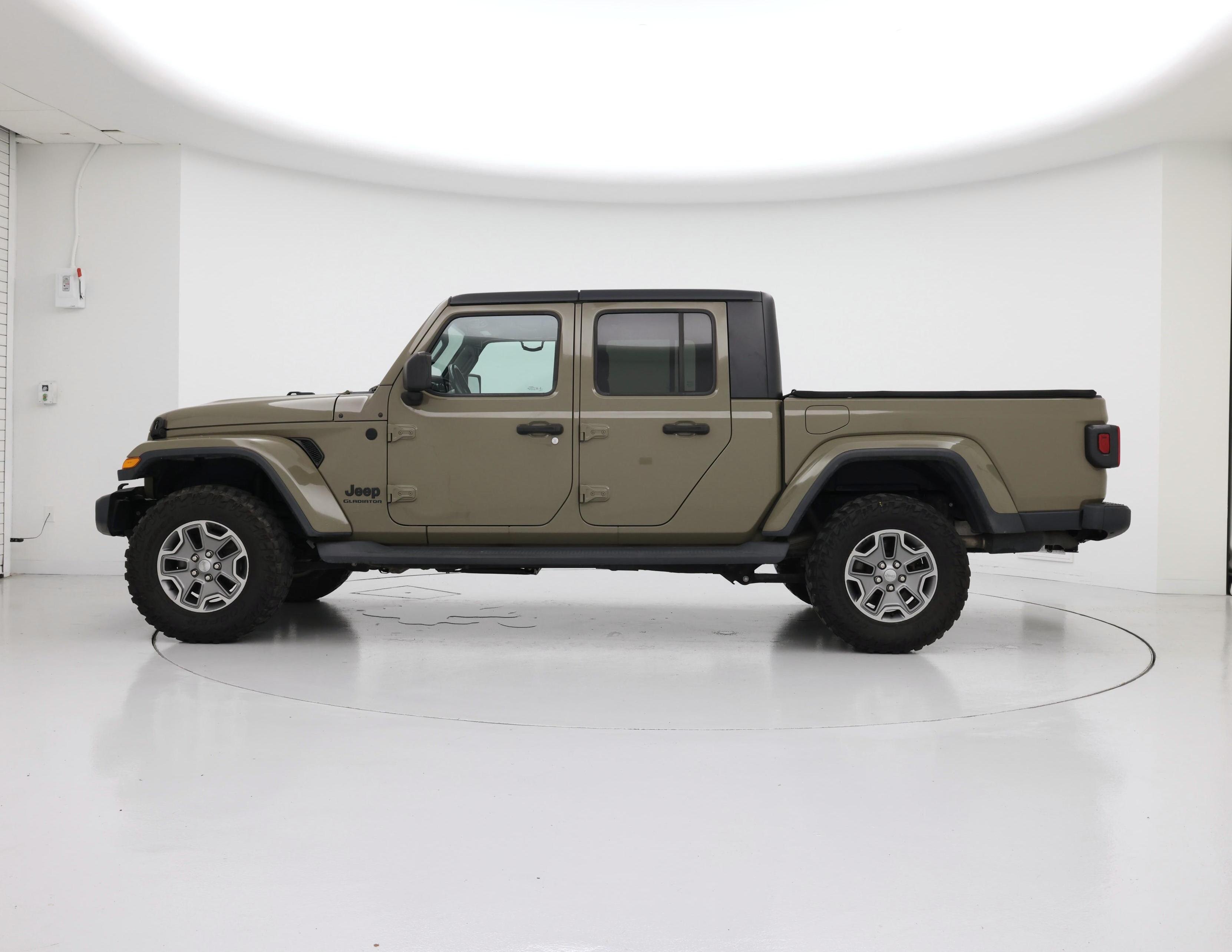 Thumbnail: 2020 Jeep Gladiator - 3