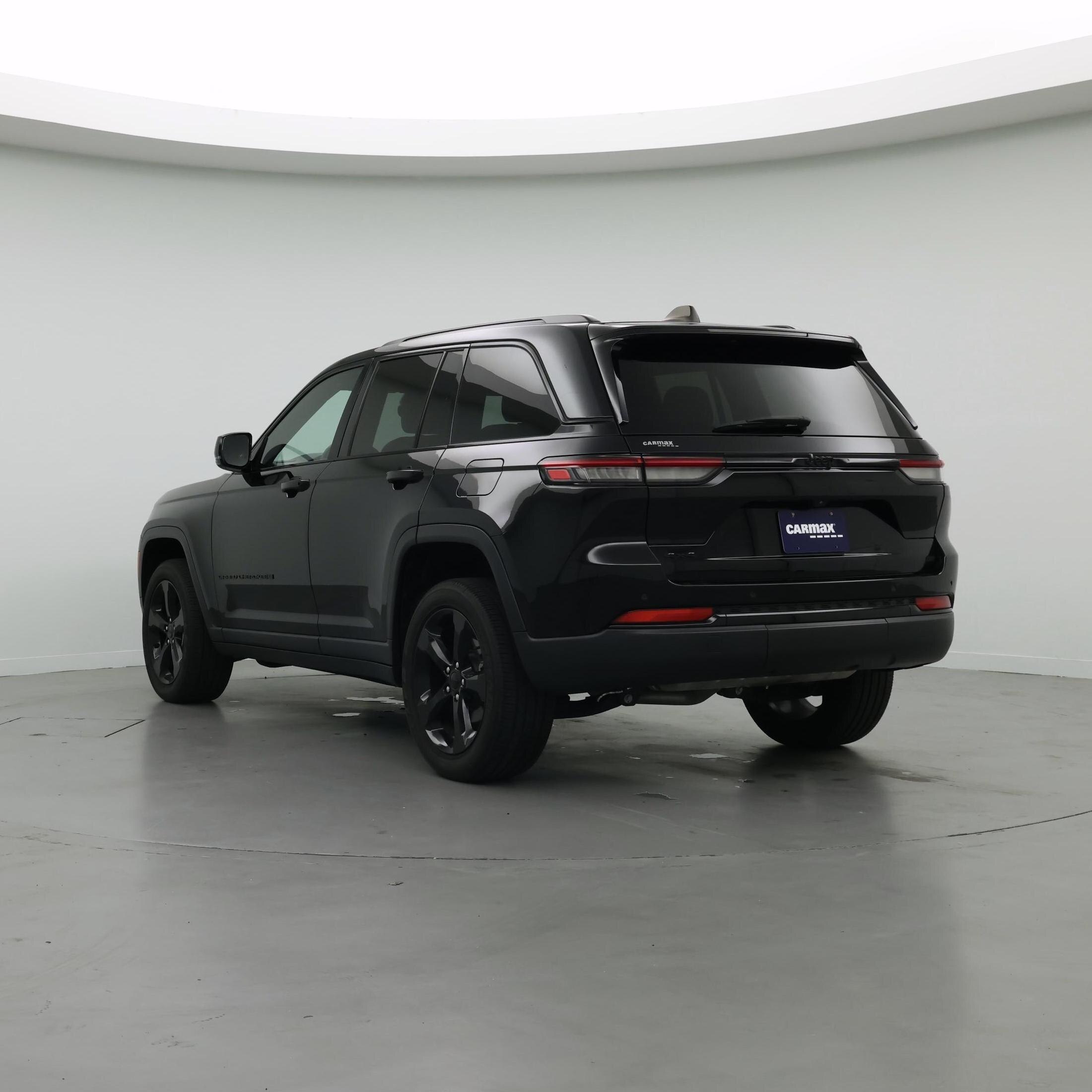 Thumbnail: 2023 Jeep Grand Cherokee - 2