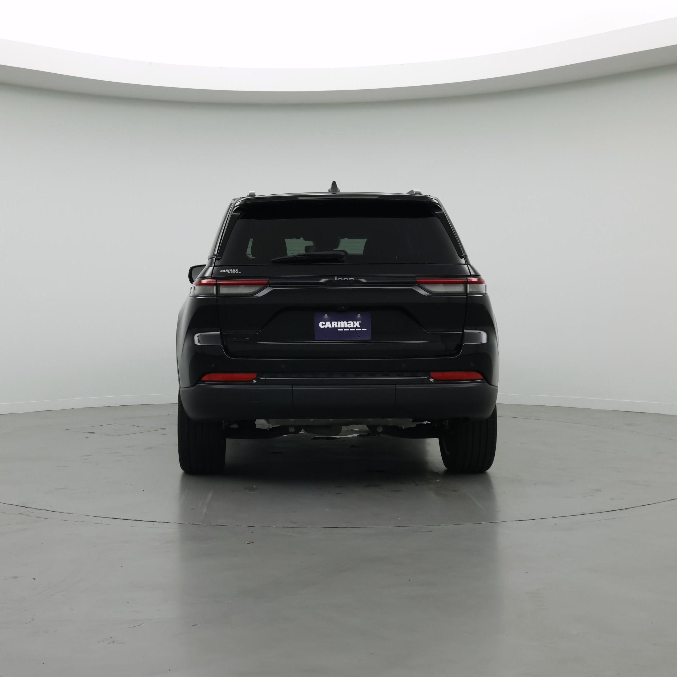 Thumbnail: 2023 Jeep Grand Cherokee - 6