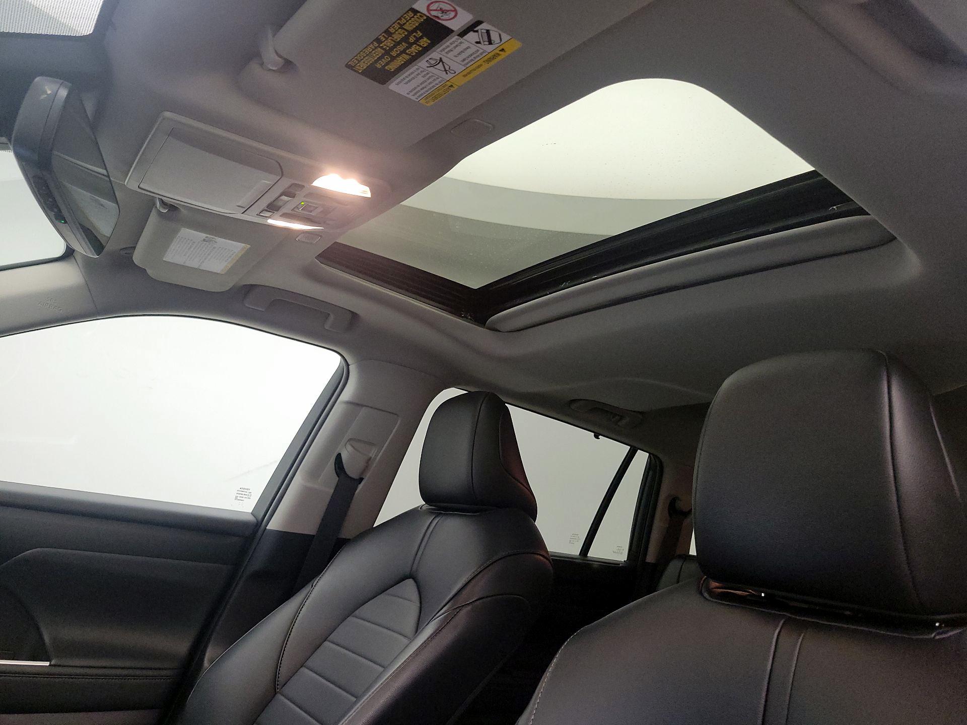Thumbnail: 2023 Toyota Highlander - 19