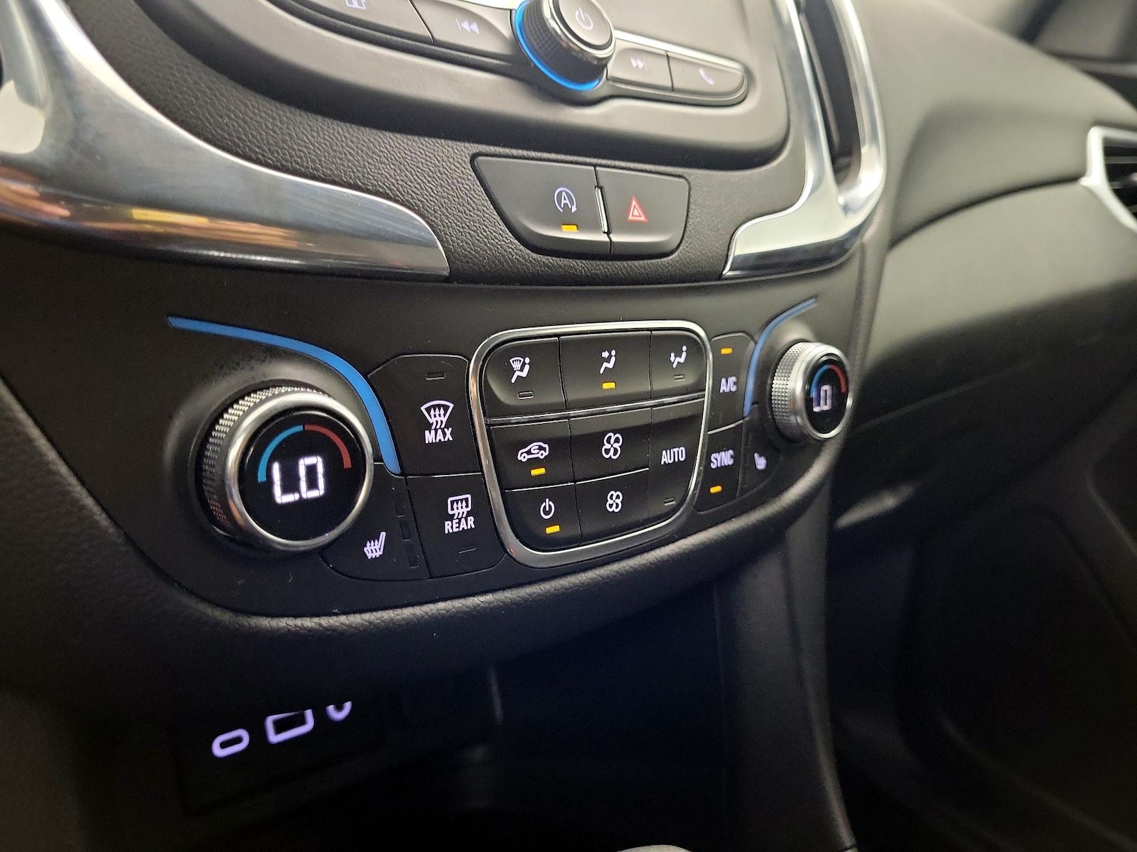 2023 Chevrolet Equinox LT - Photo 17