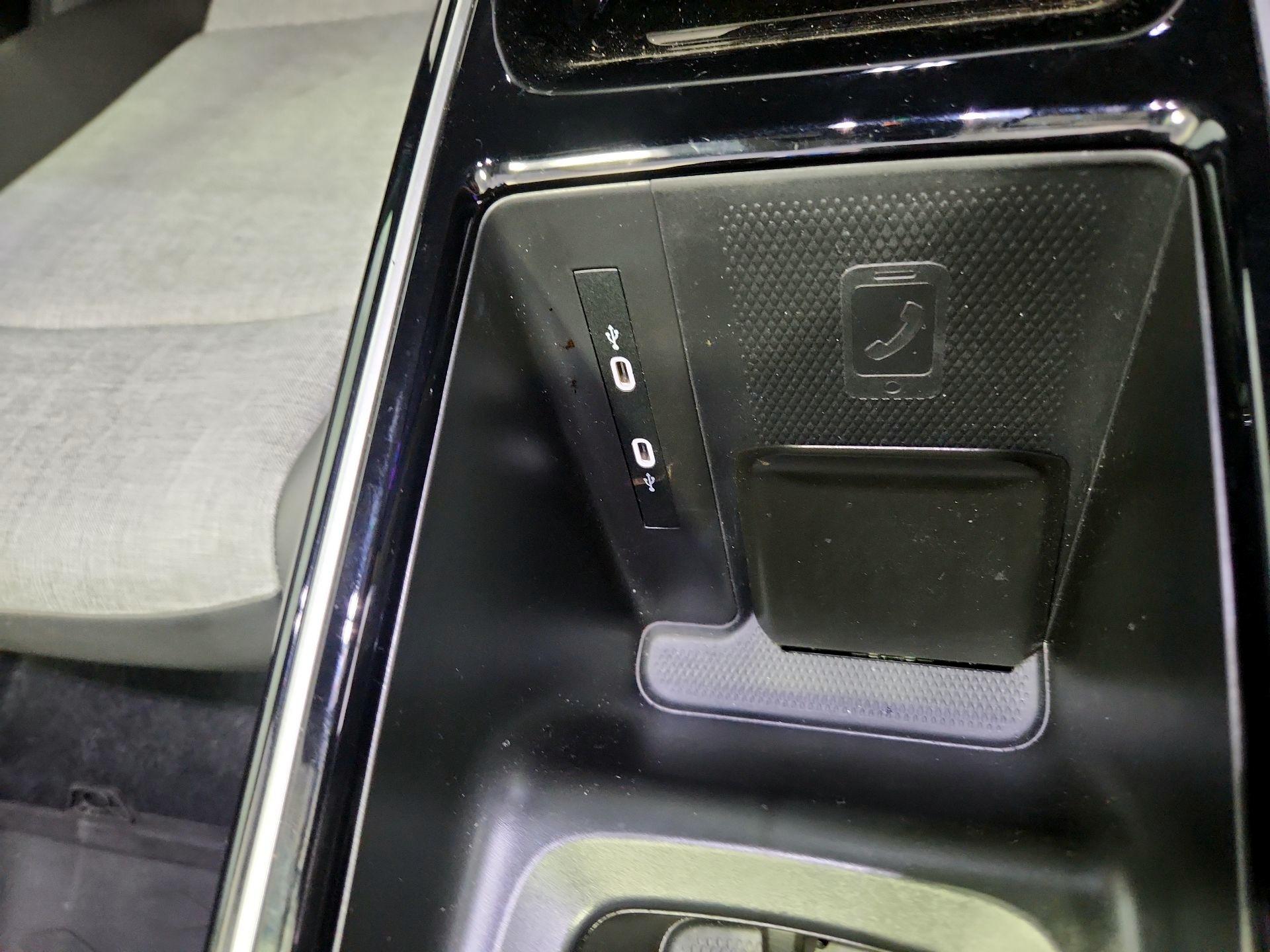 Thumbnail: 2023 Volkswagen ID.4 - 19