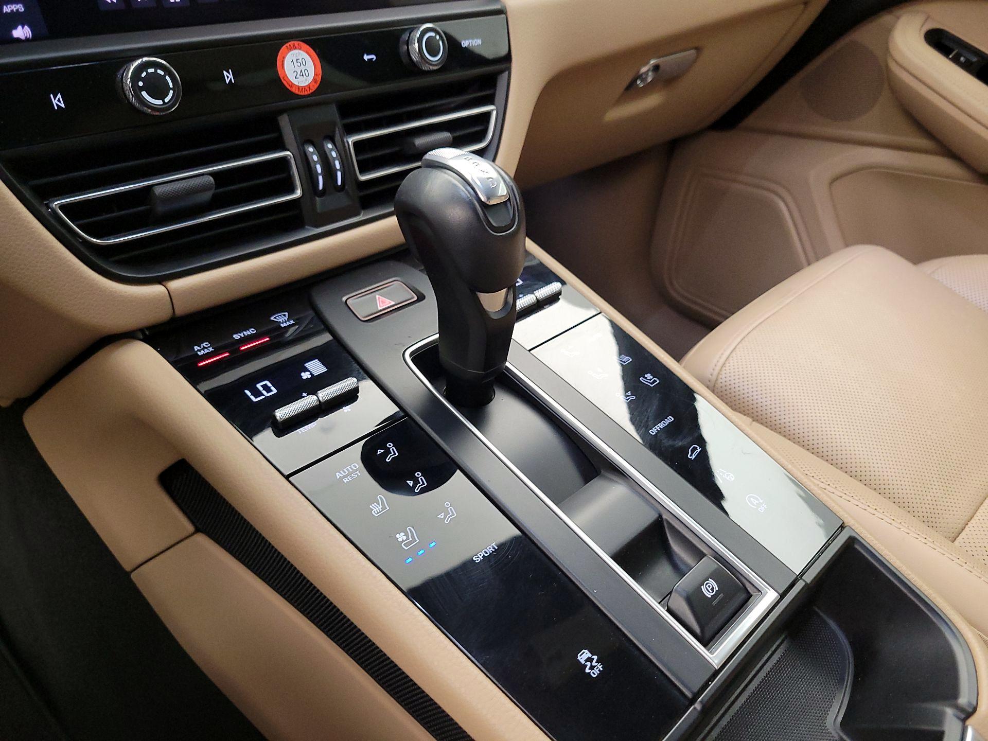 Thumbnail: 2023 Porsche Macan - 17