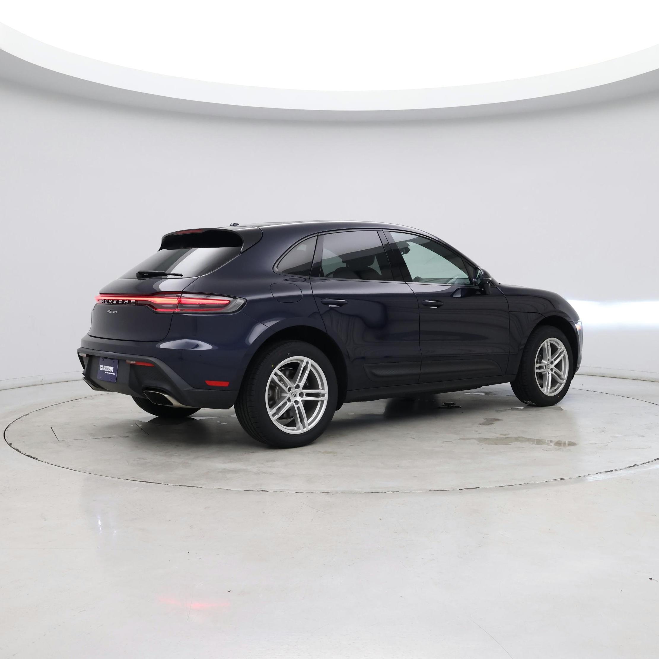 Thumbnail: 2023 Porsche Macan - 6