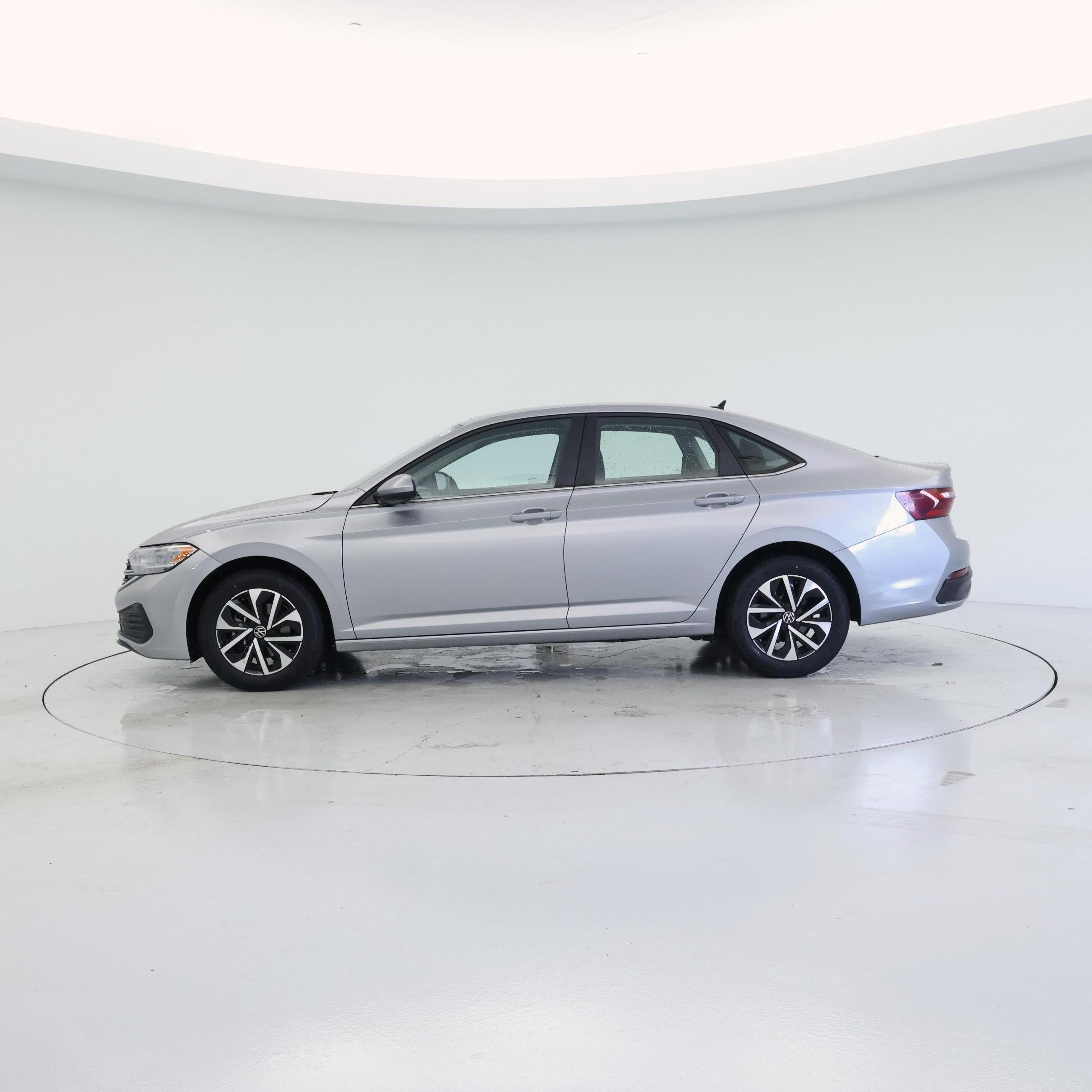 Thumbnail: 2024 Volkswagen Jetta - 3
