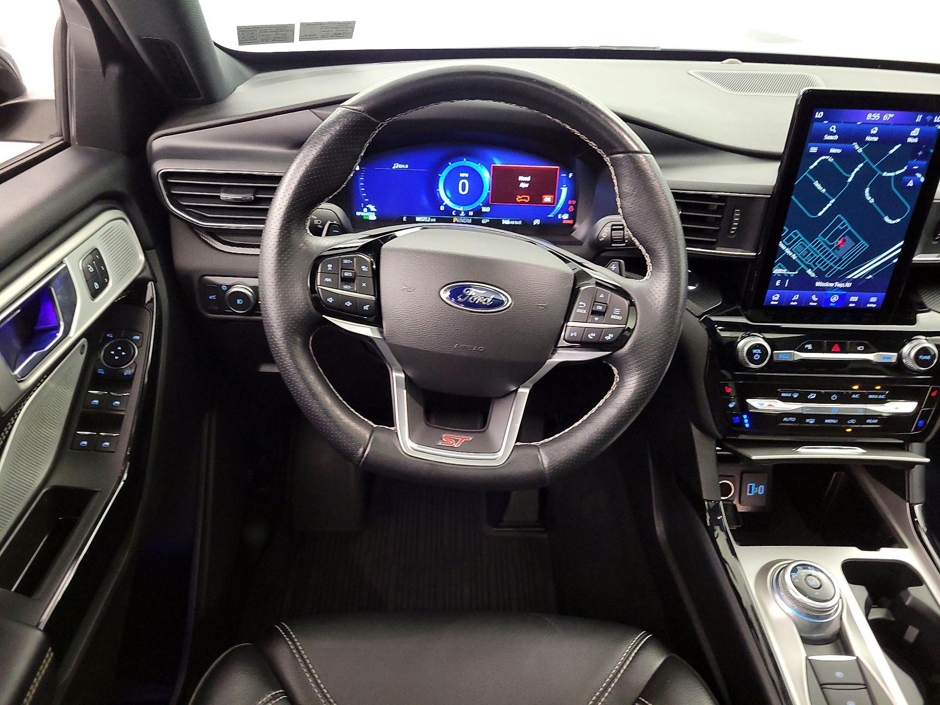 Thumbnail: 2022 Ford Explorer - 10