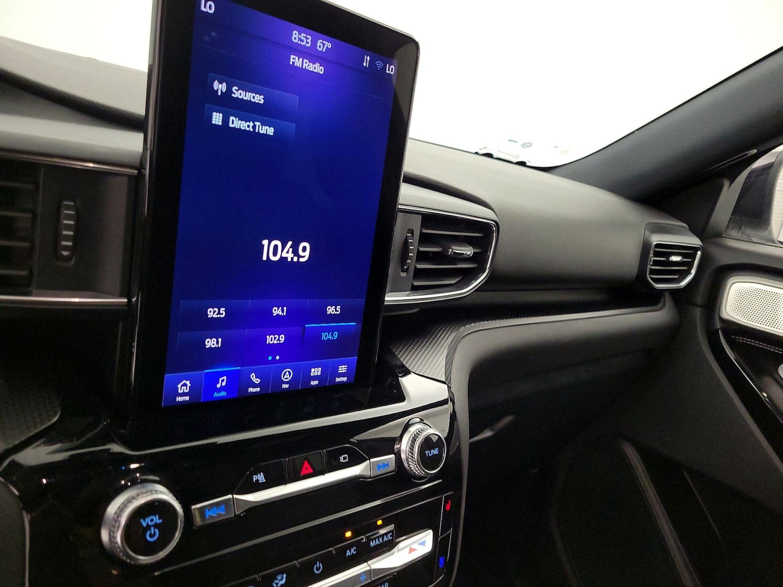 2022 Ford Explorer ST - Photo 17