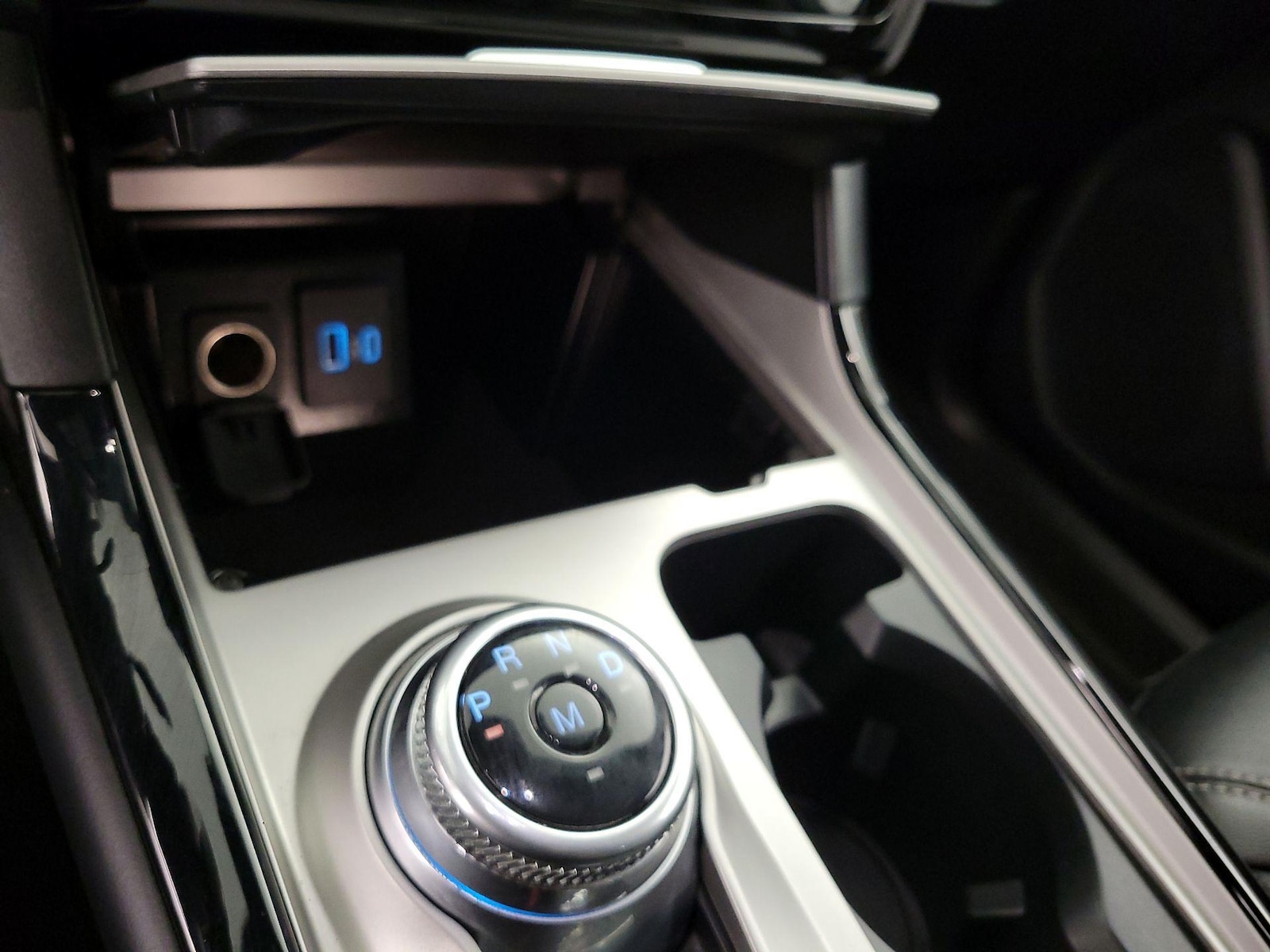 2022 Ford Explorer ST - Photo 20