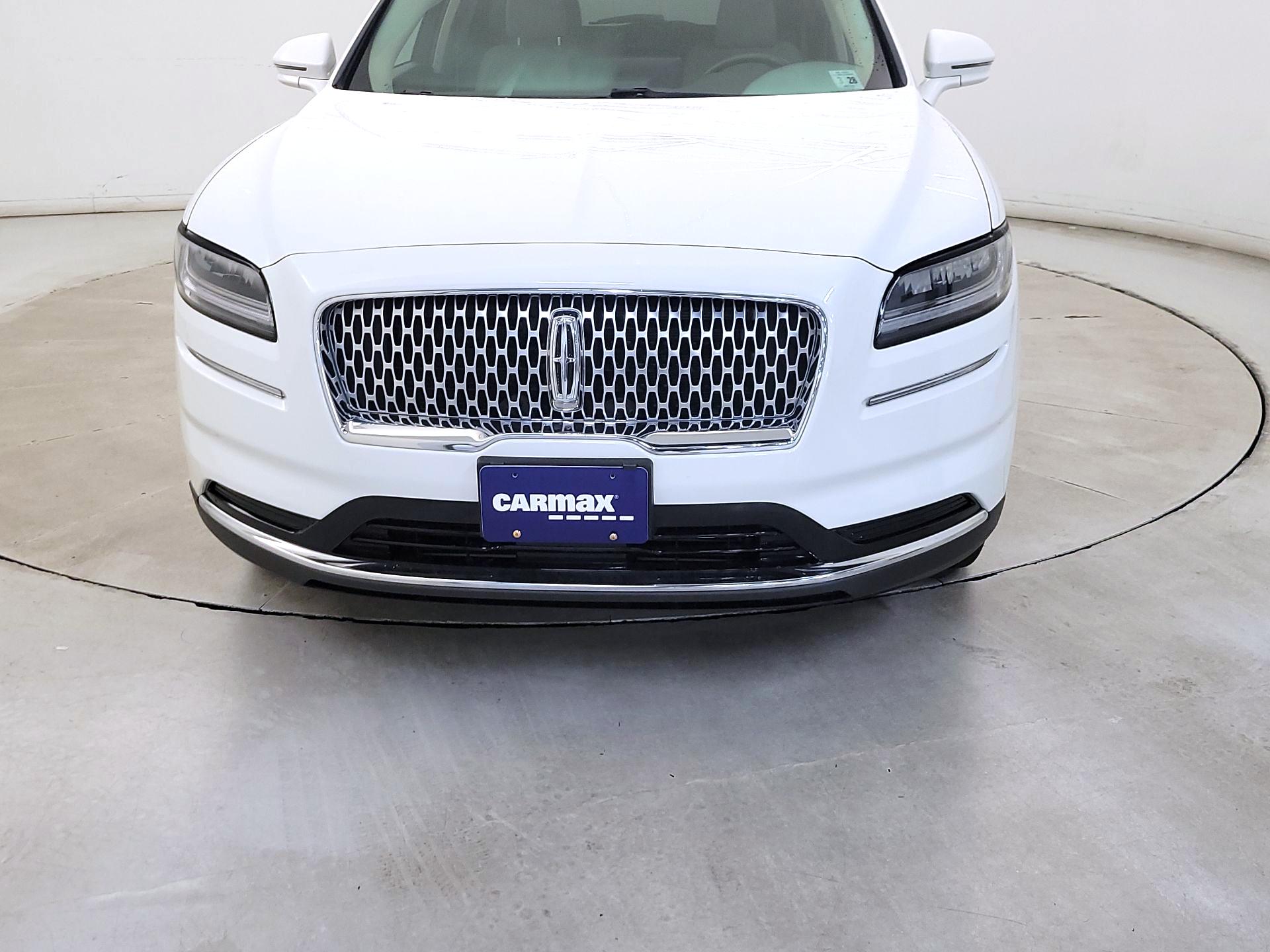 Thumbnail: 2023 Lincoln Nautilus - 2