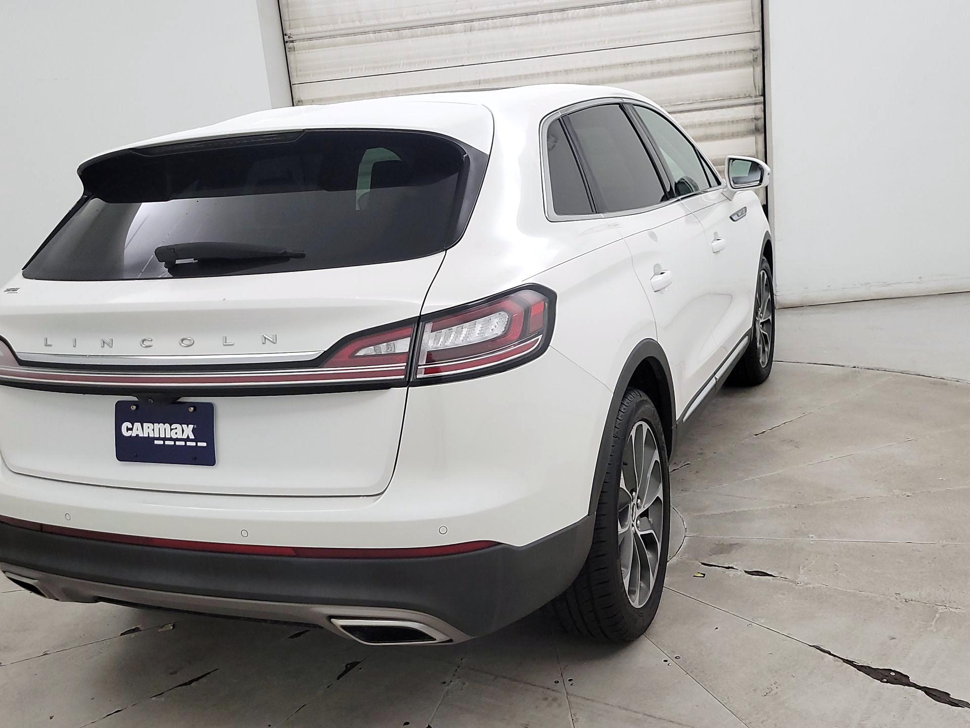 Thumbnail: 2023 Lincoln Nautilus - 5