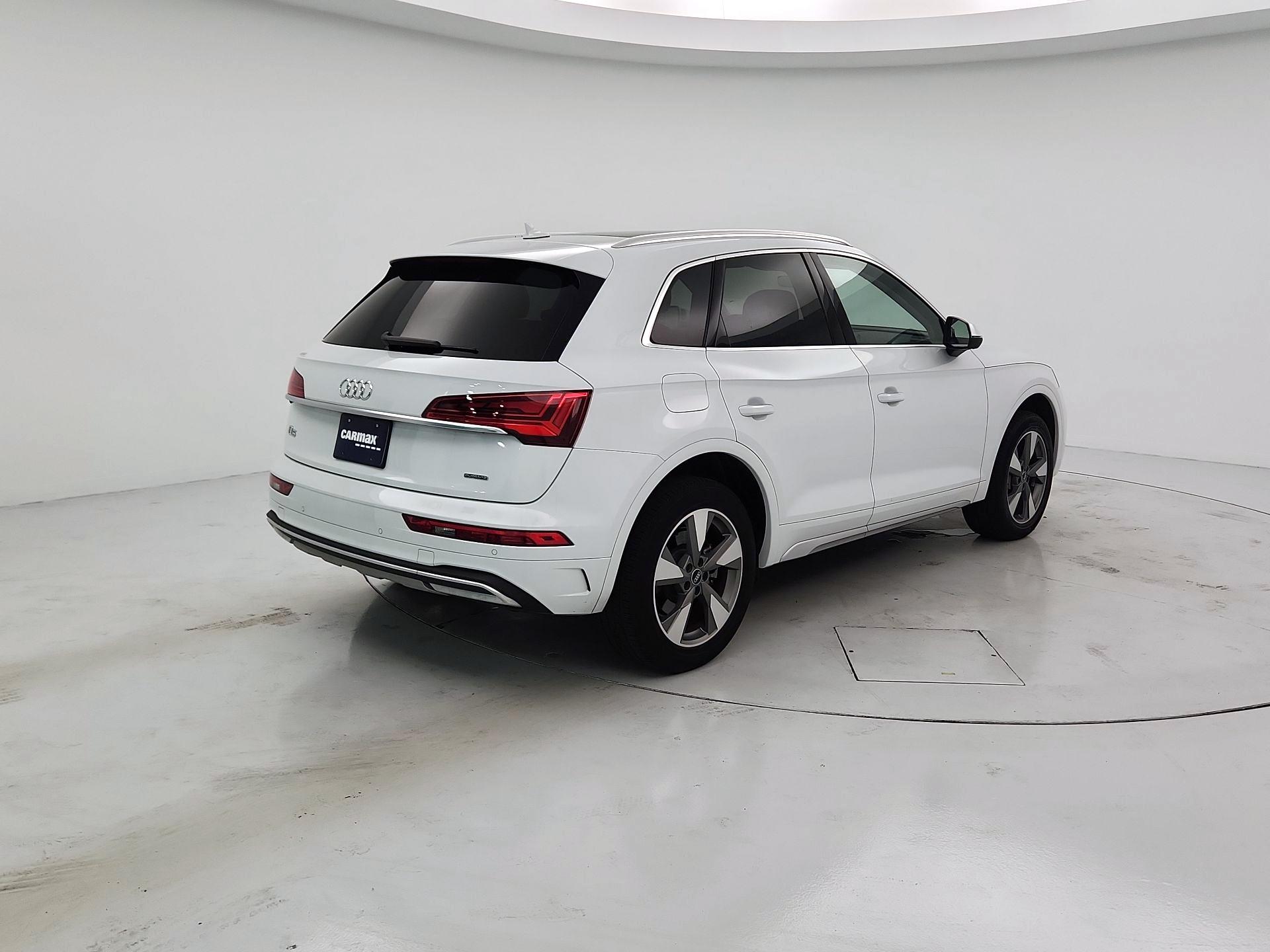 Thumbnail: 2023 Audi Q5 - 5
