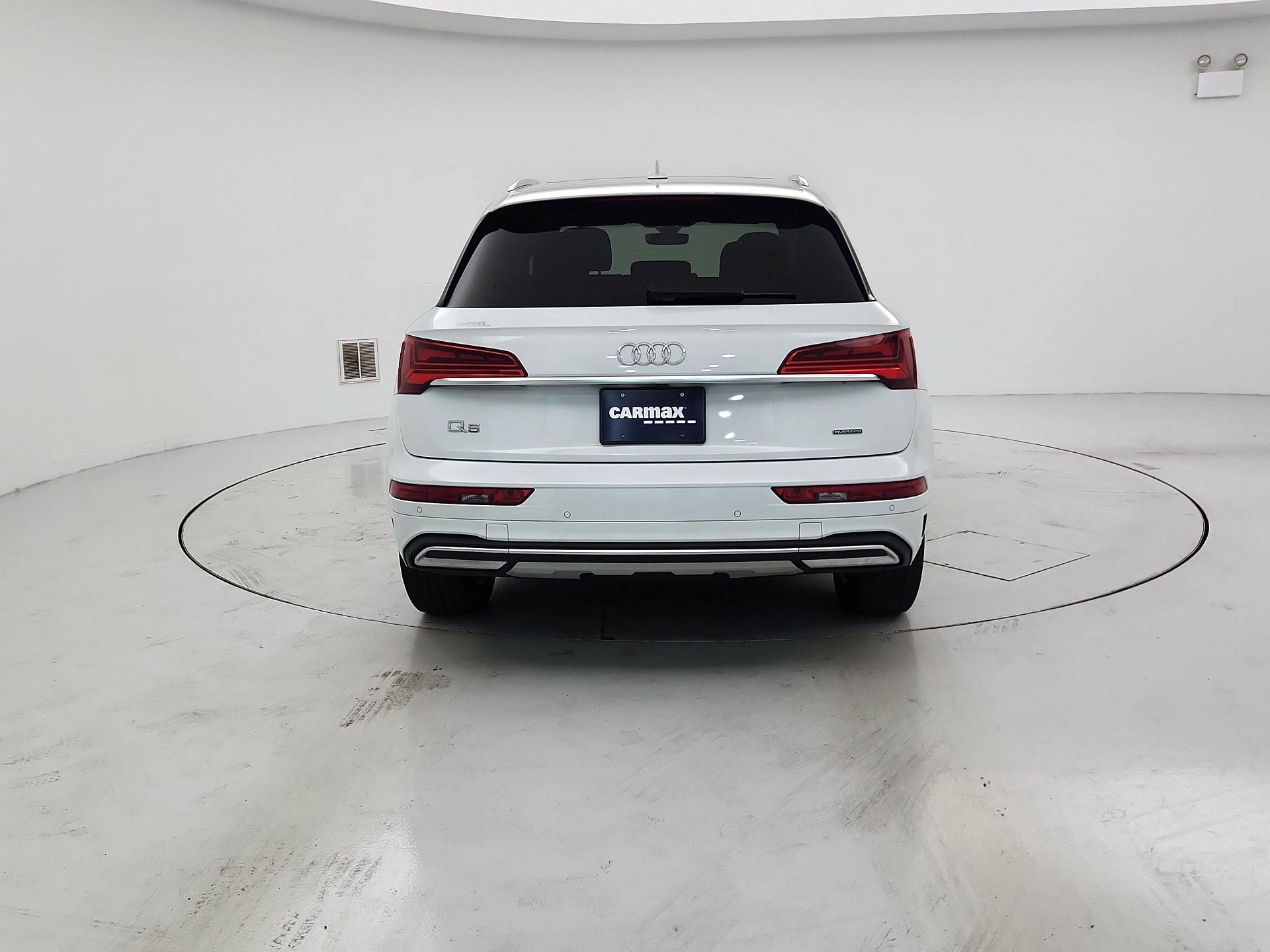 Thumbnail: 2023 Audi Q5 - 6