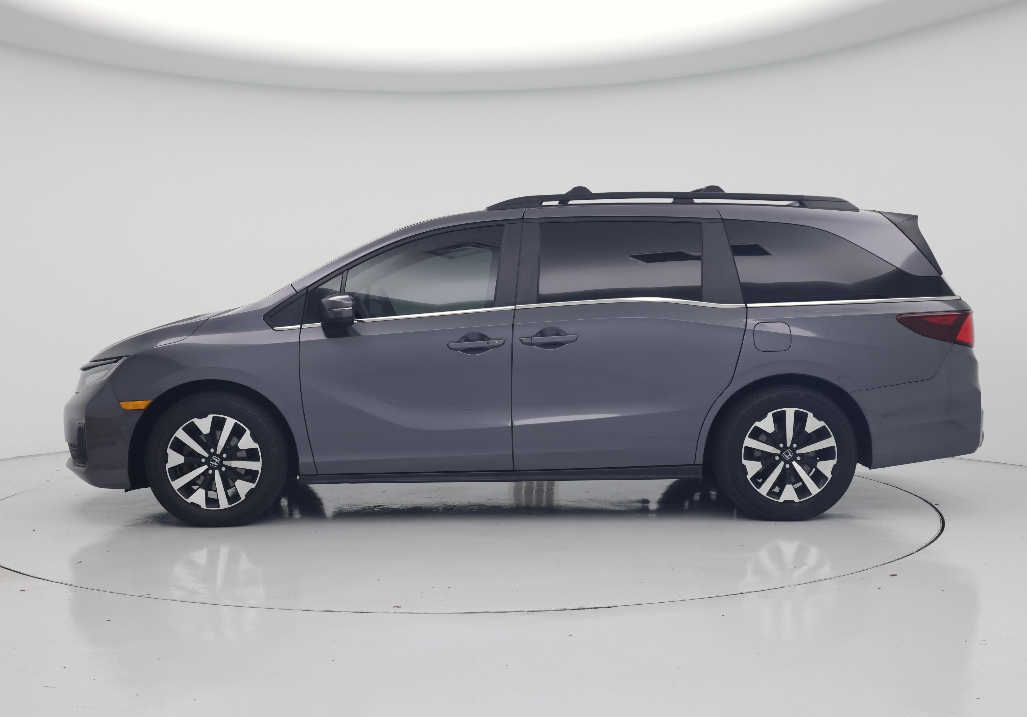 Thumbnail: 2025 Honda Odyssey - 3