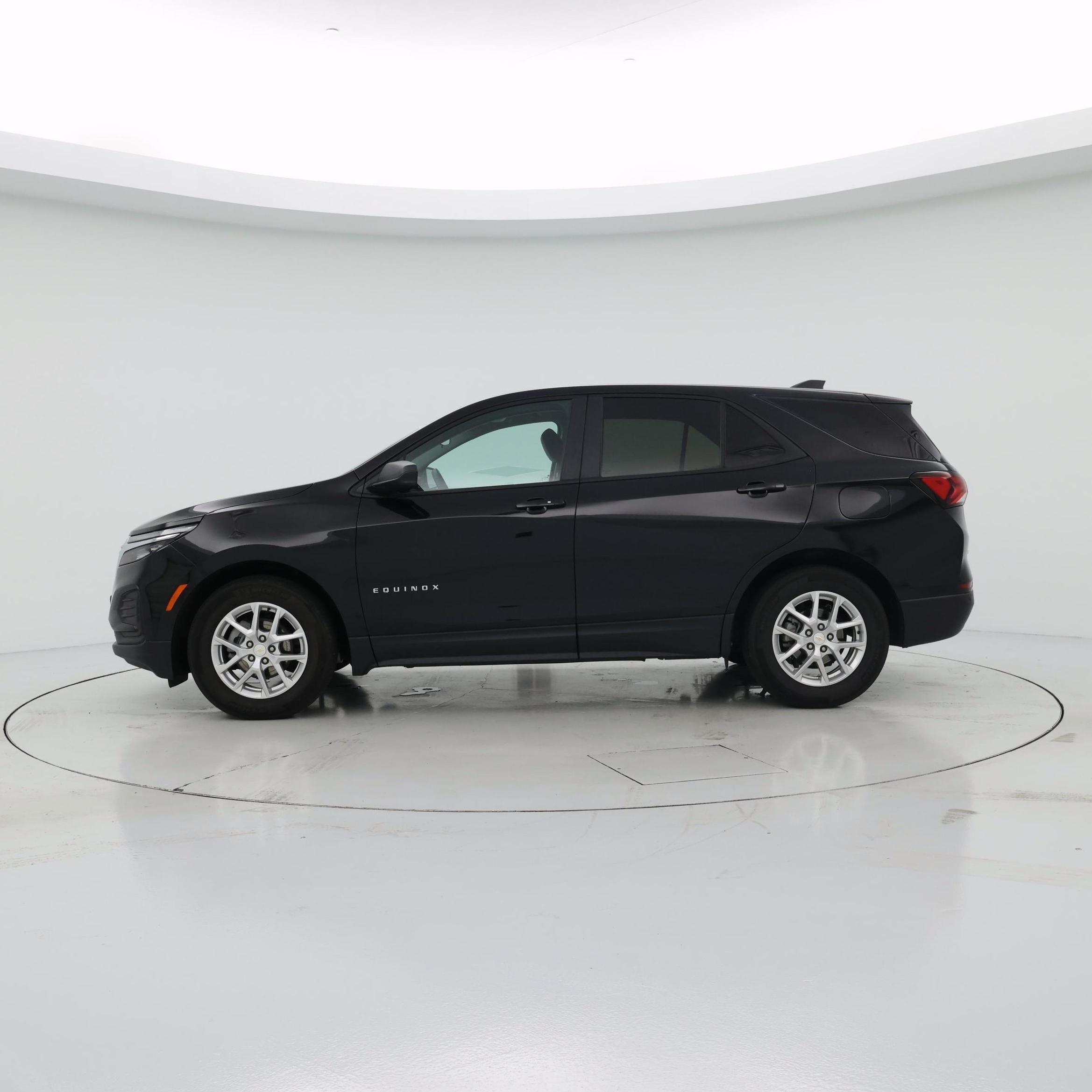 Thumbnail: 2024 Chevrolet Equinox - 3