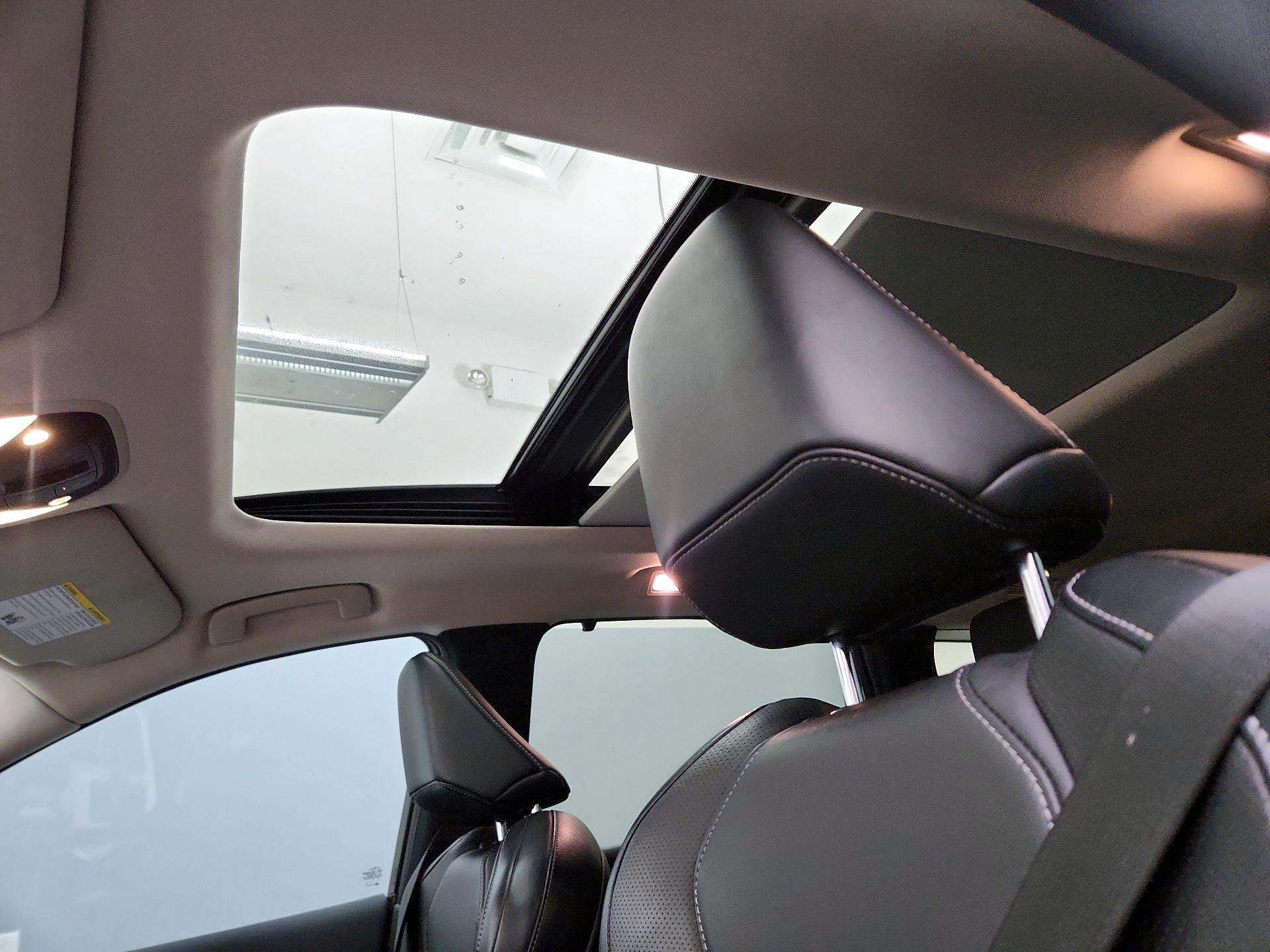 Thumbnail: 2023 INFINITI QX60 - 20