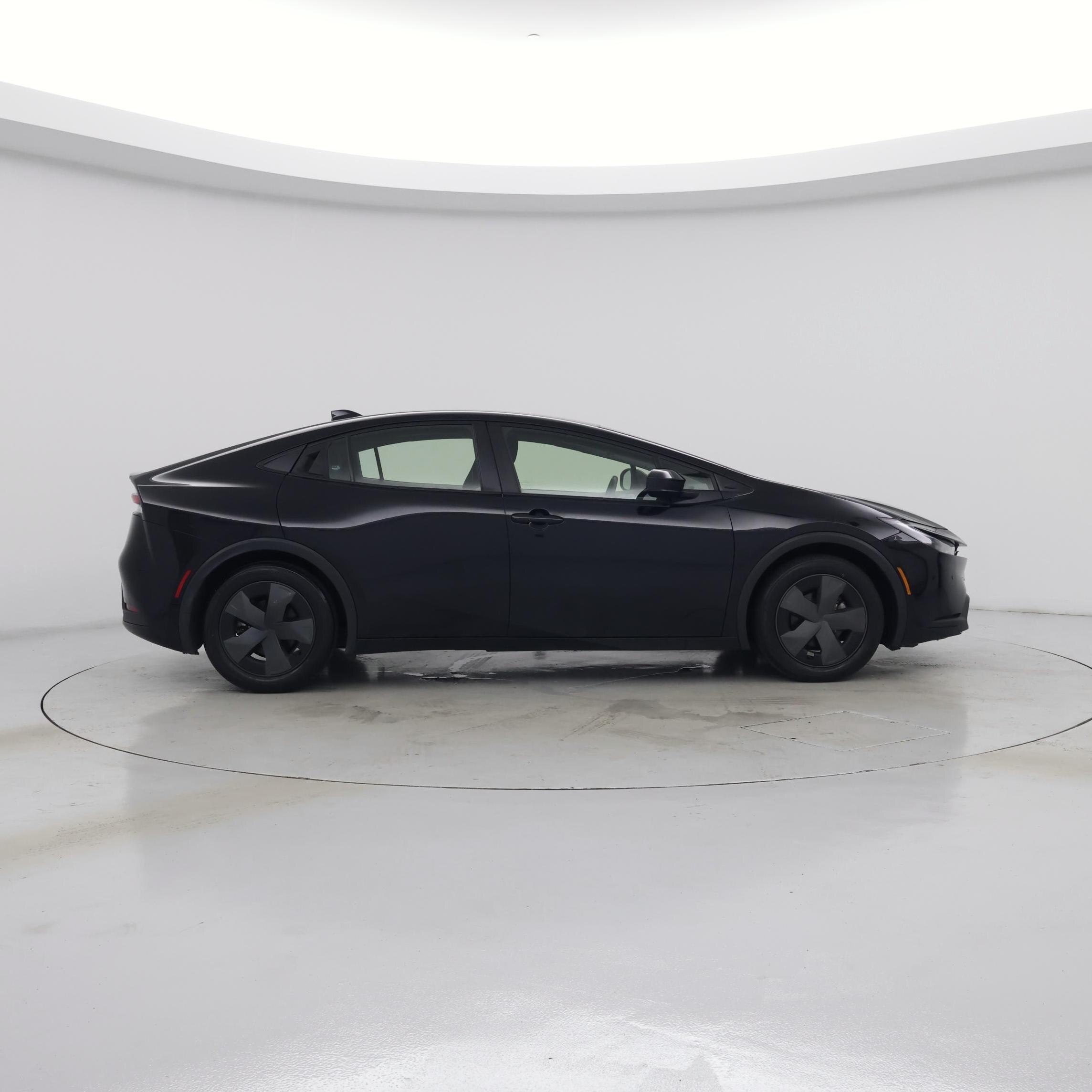 Thumbnail: 2024 Toyota Prius - 7