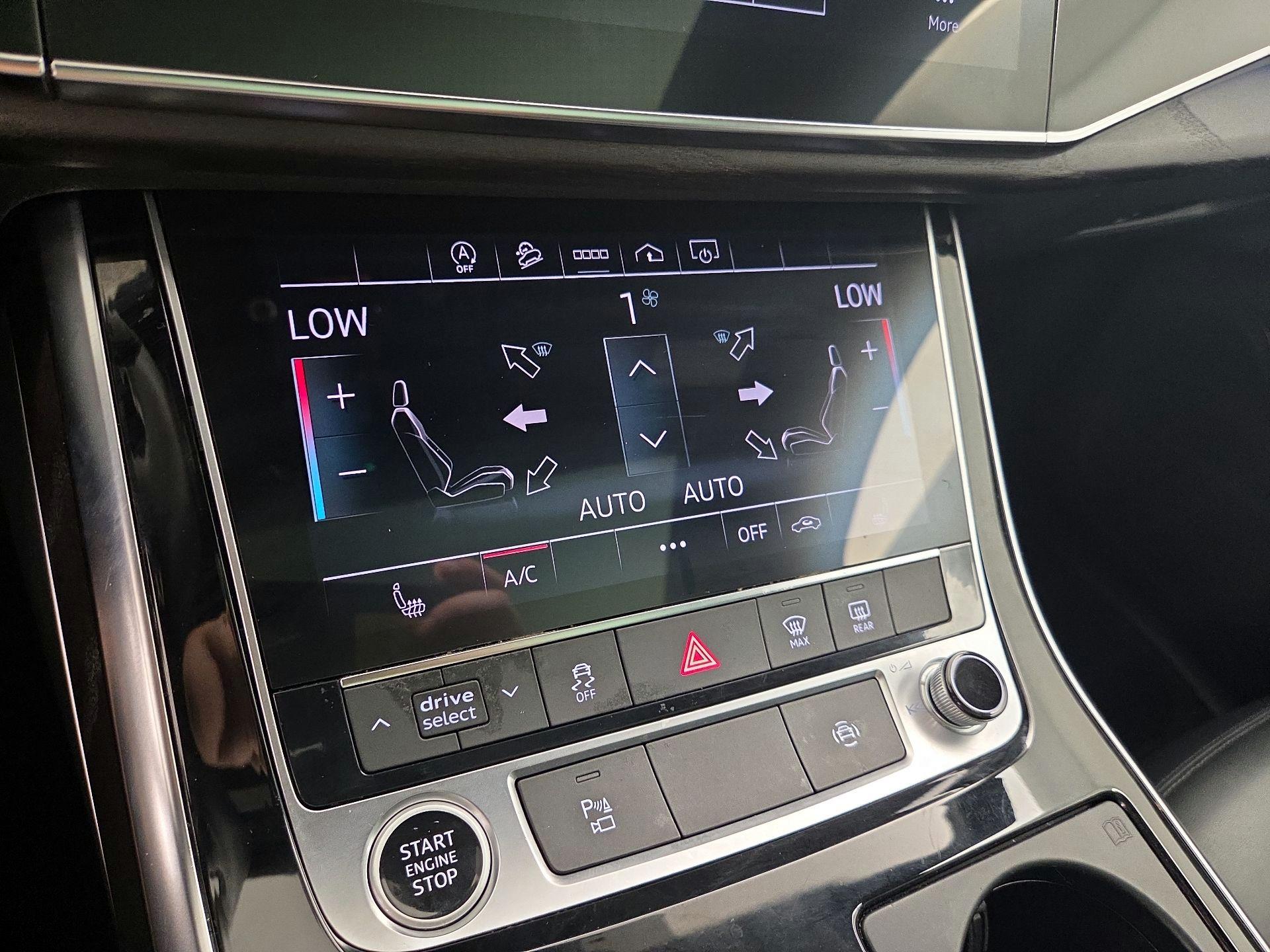 Thumbnail: 2022 Audi Q7 - 17