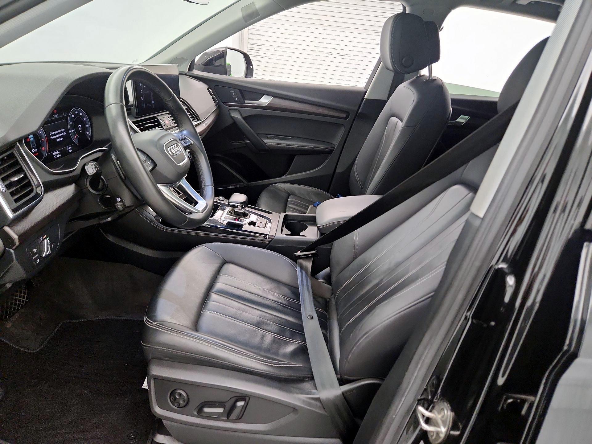Thumbnail: 2023 Audi Q5 - 11