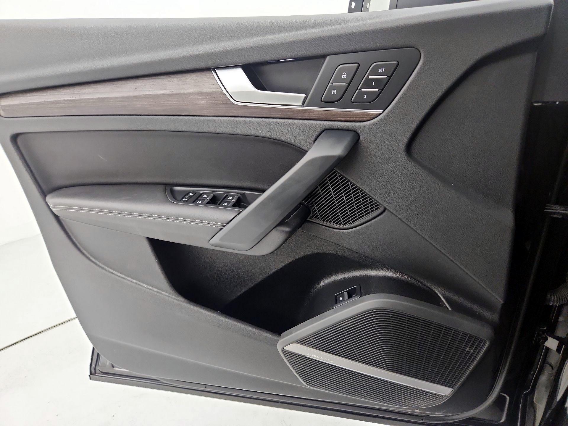 Thumbnail: 2023 Audi Q5 - 12